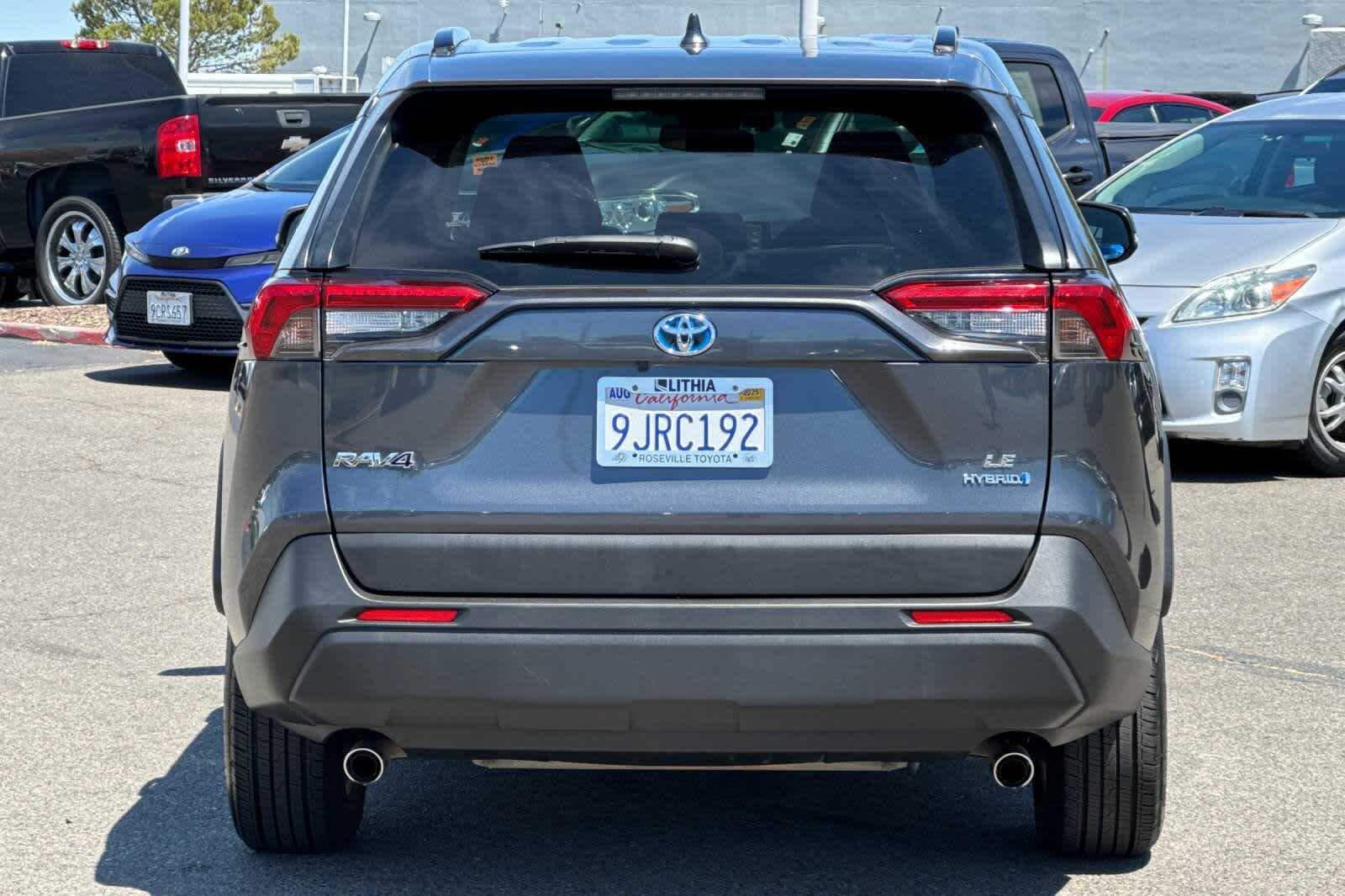 Thumbnail: 2020 Toyota RAV4 - 8