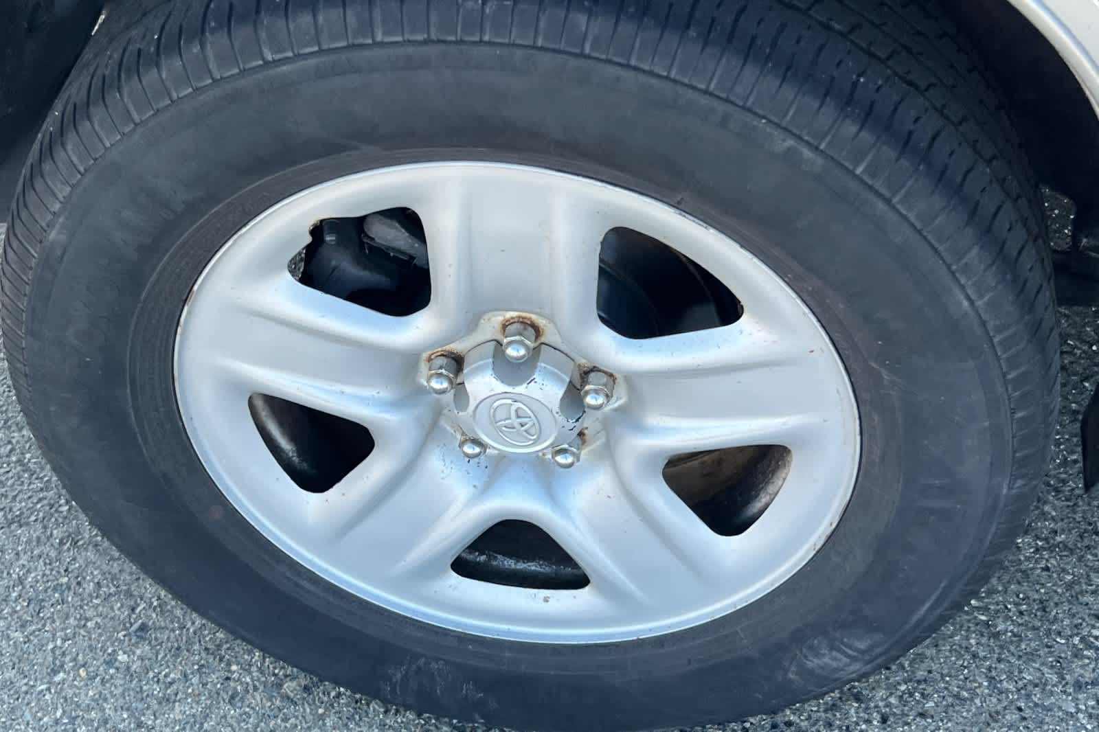 Thumbnail: 2011 Toyota RAV4 - 17