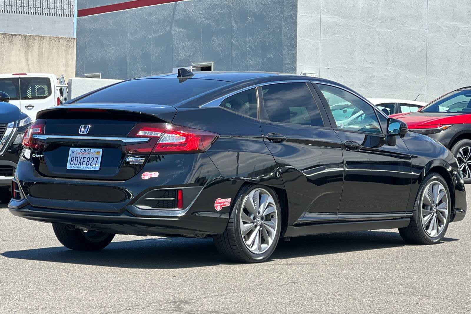 Thumbnail: 2018 Honda Clarity - 2