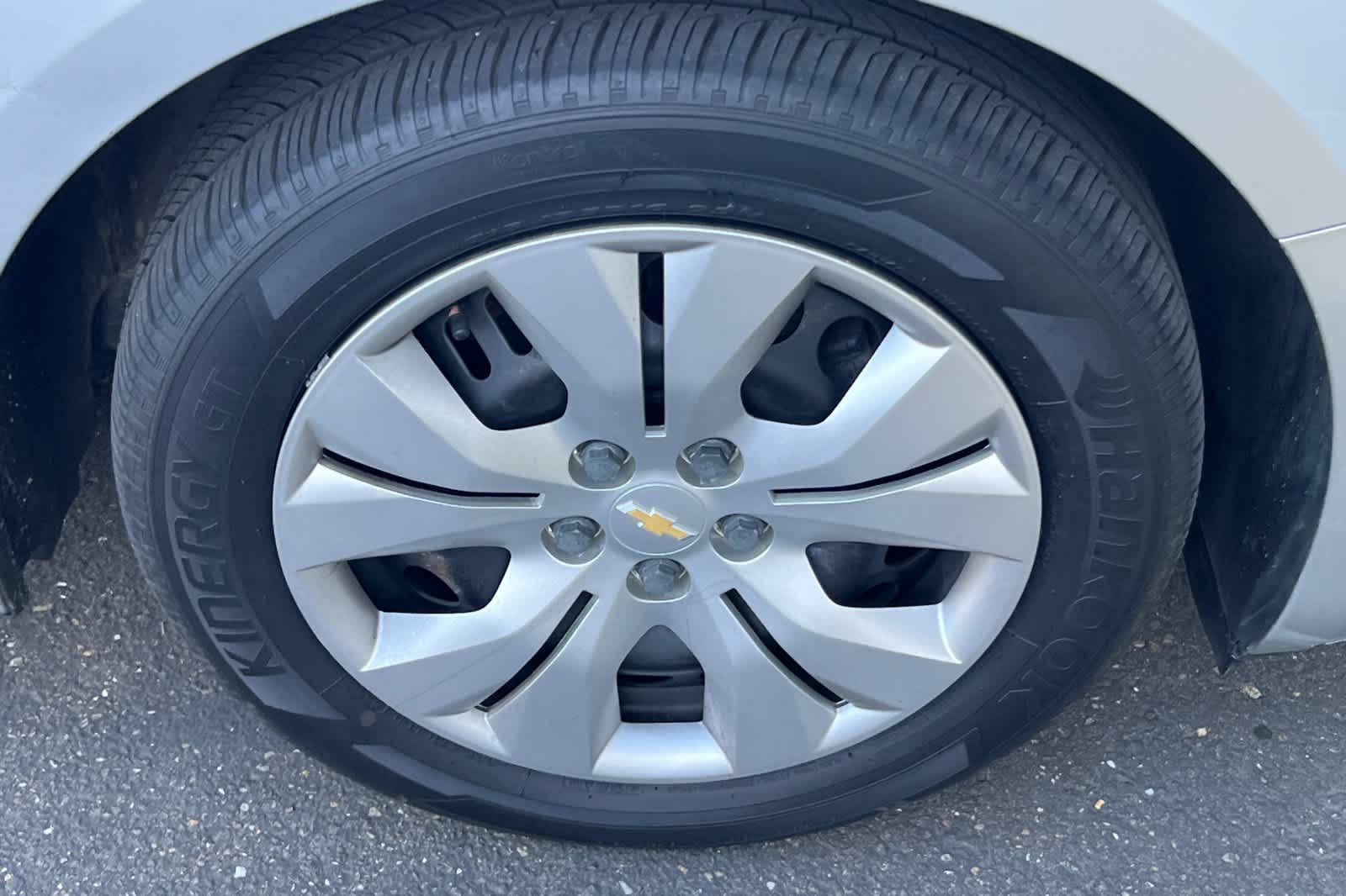 Thumbnail: 2016 Chevrolet Cruze - 12