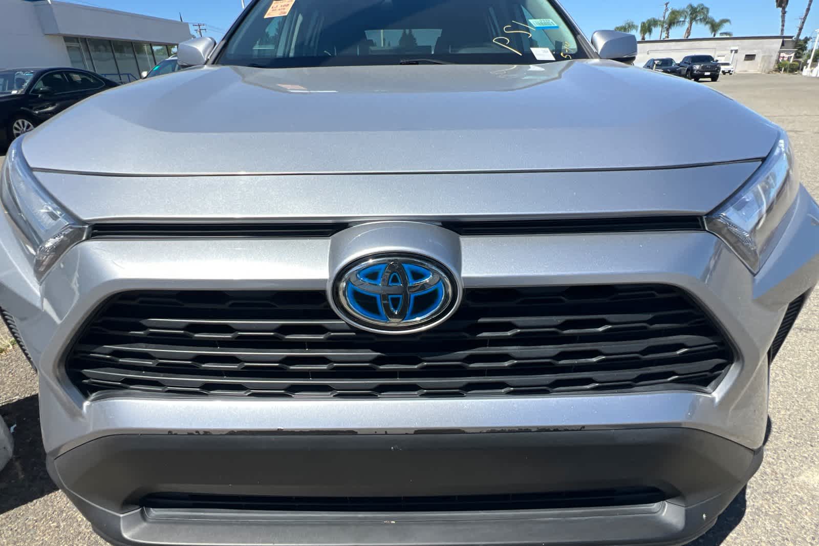 Thumbnail: 2022 Toyota RAV4 - 12