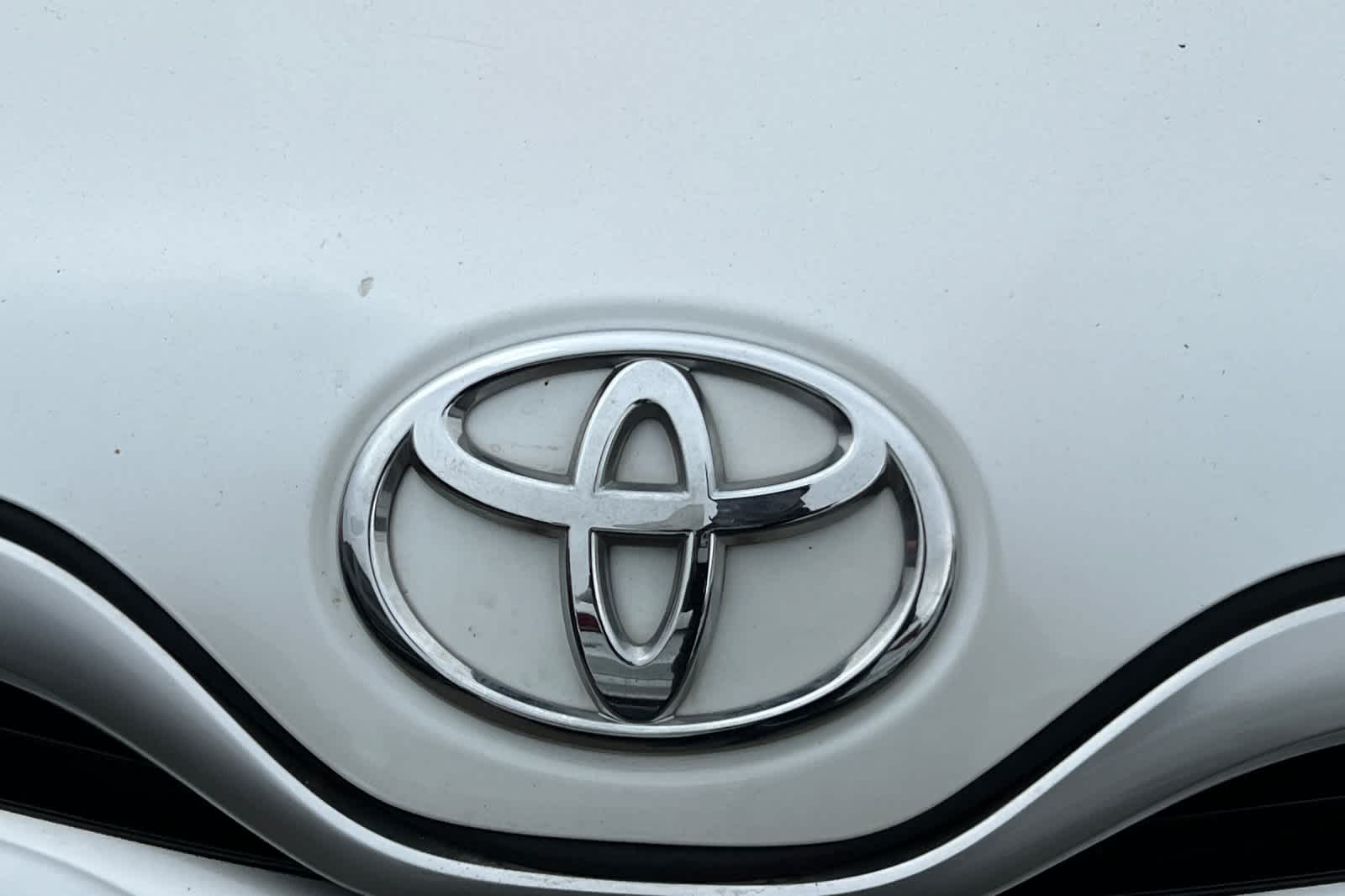 Thumbnail: 2013 Toyota Venza - 10