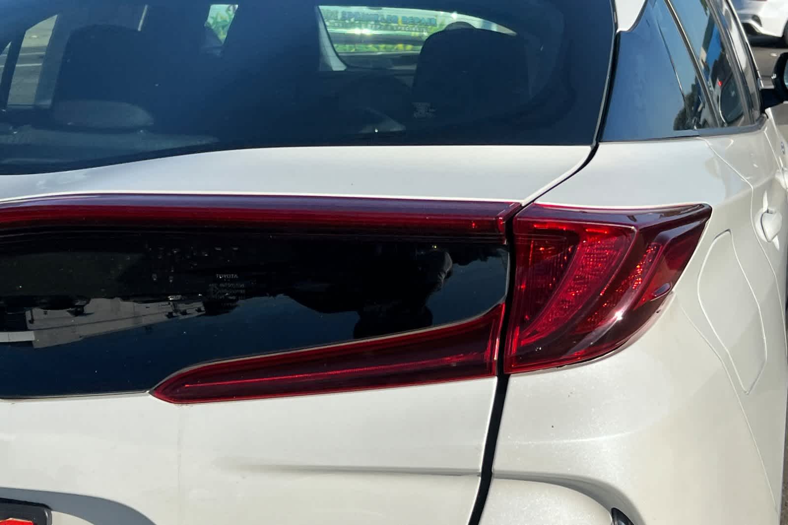 Thumbnail: 2018 Toyota Prius Prime - 18