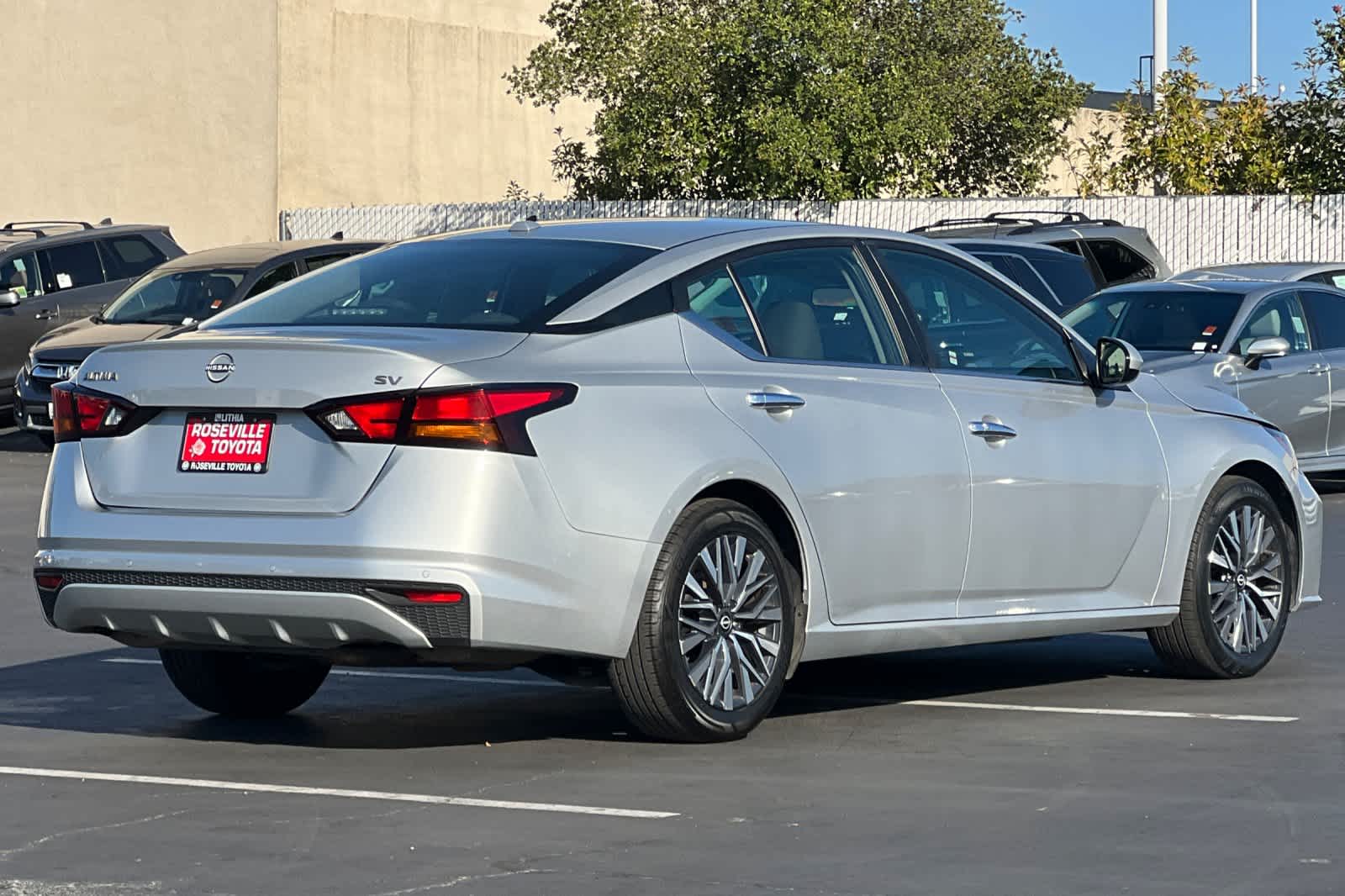 Thumbnail: 2023 Nissan Altima - 2