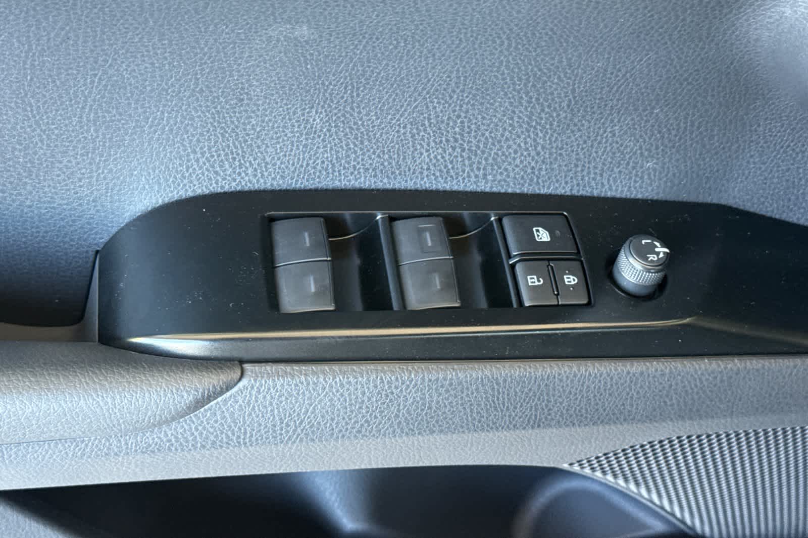 Thumbnail: 2026 Toyota Camry - 13