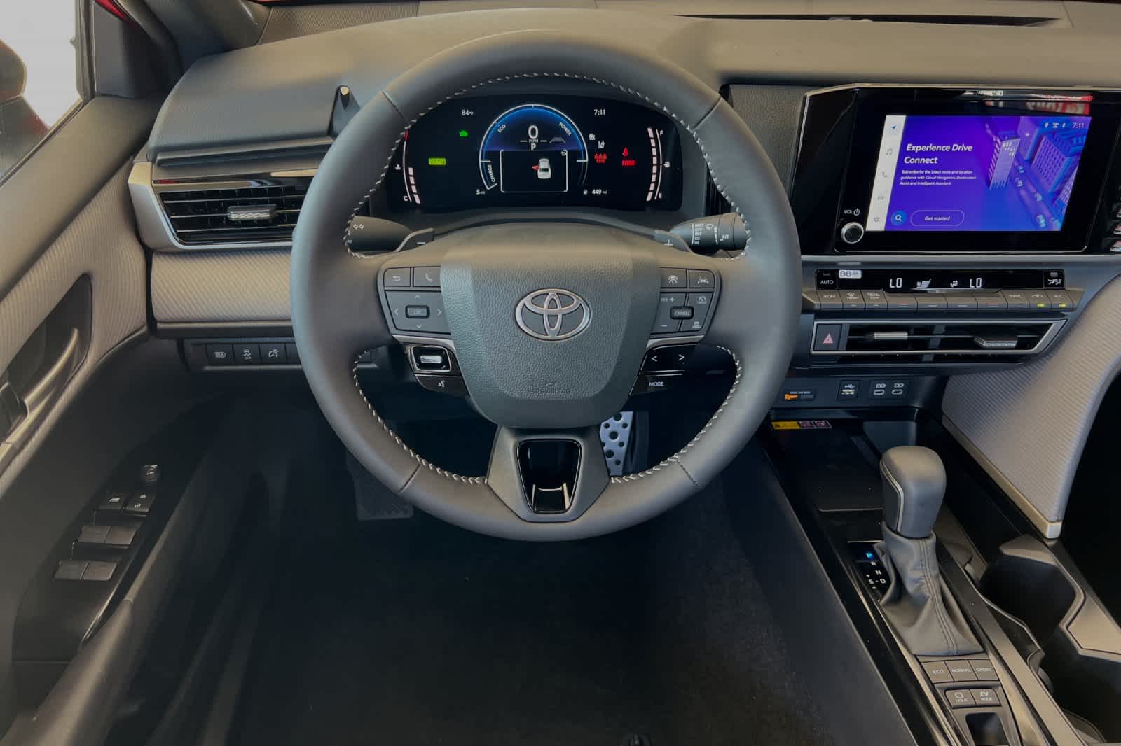 2025 Toyota Camry SE 15