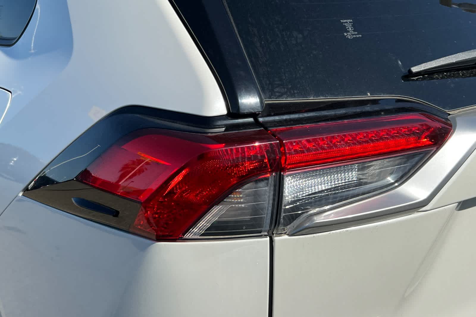 Thumbnail: 2019 Toyota RAV4 - 20