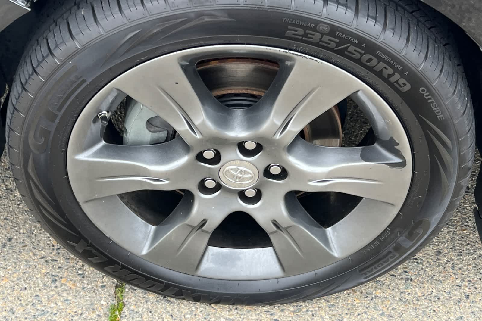 Thumbnail: 2015 Toyota Sienna - 22