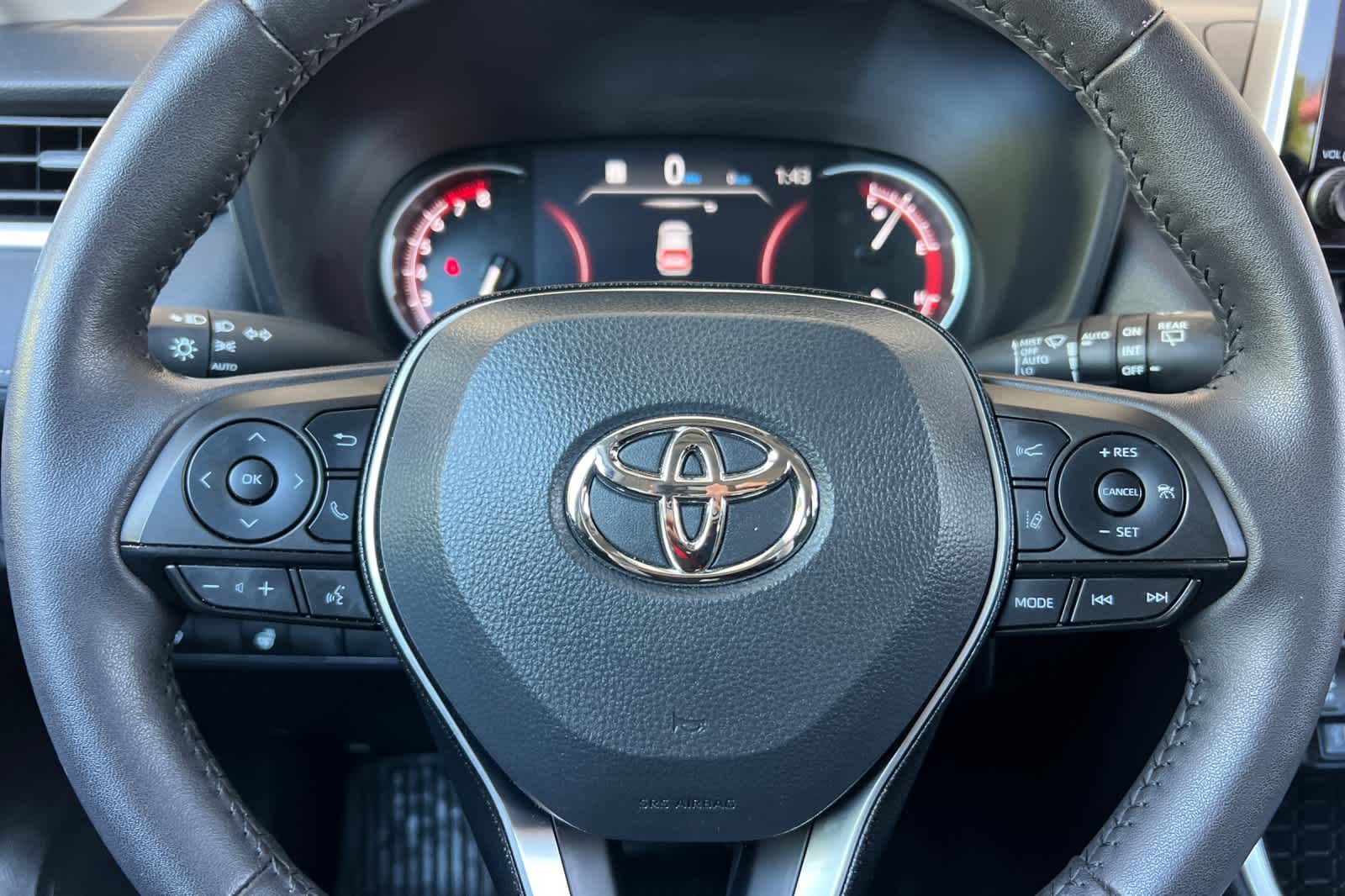 Thumbnail: 2025 Toyota RAV4 - 25