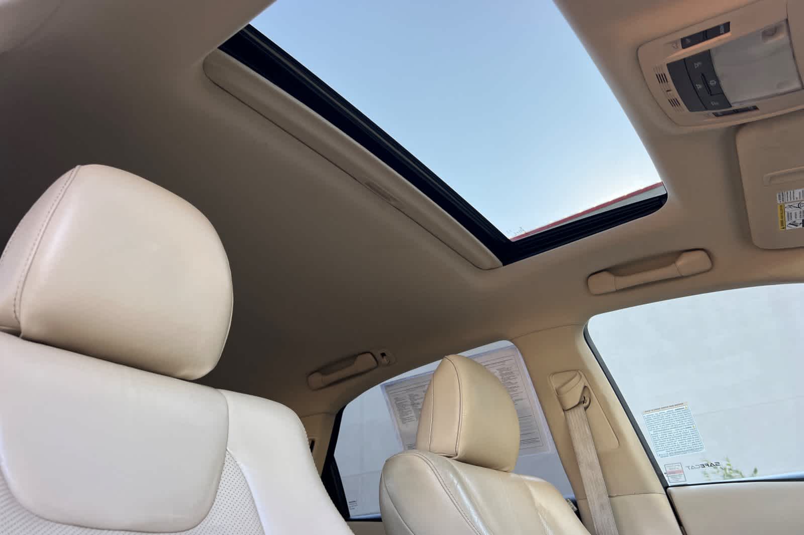 Thumbnail: 2015 Lexus RX - 18