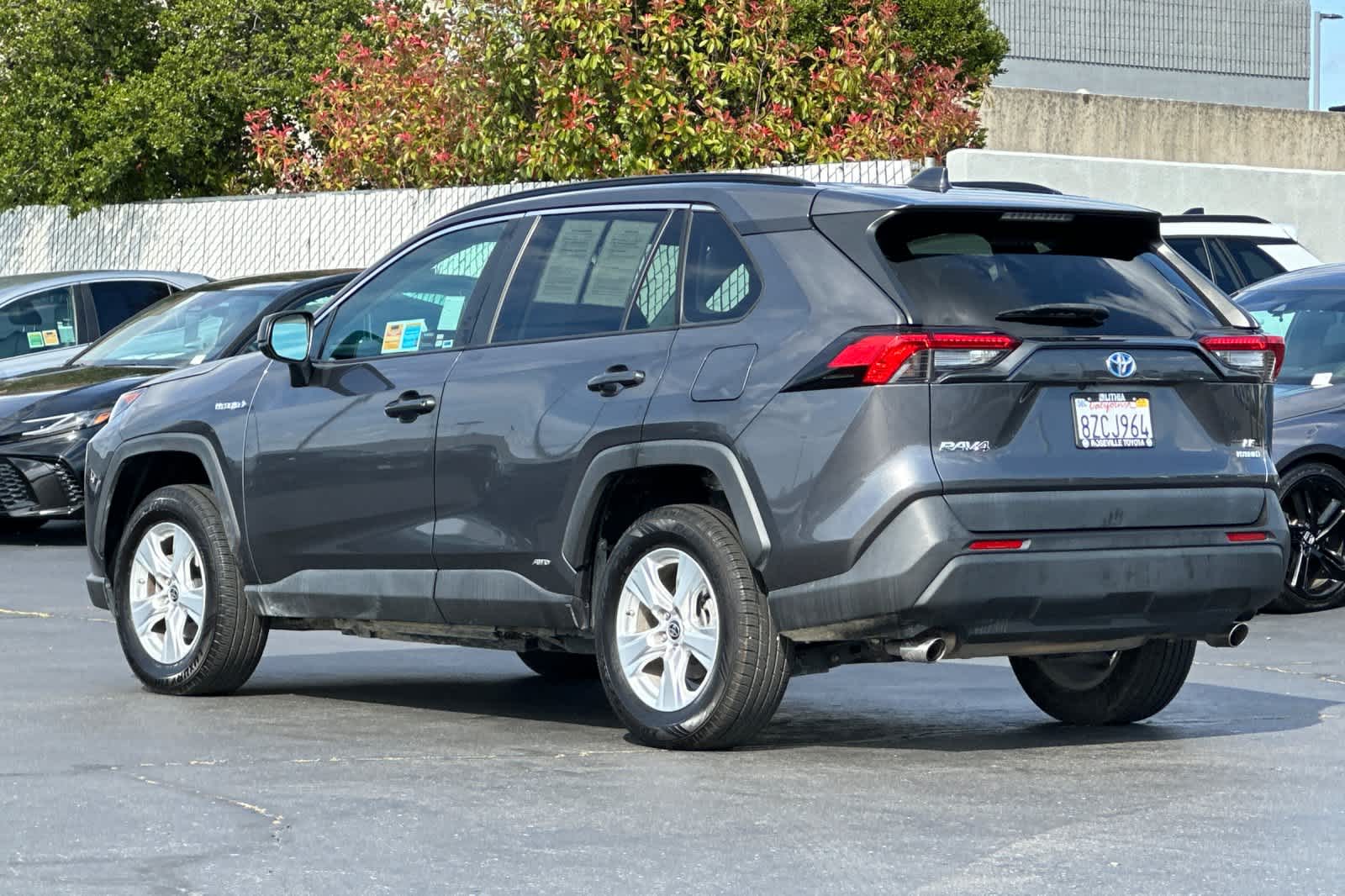 Thumbnail: 2021 Toyota RAV4 - 7