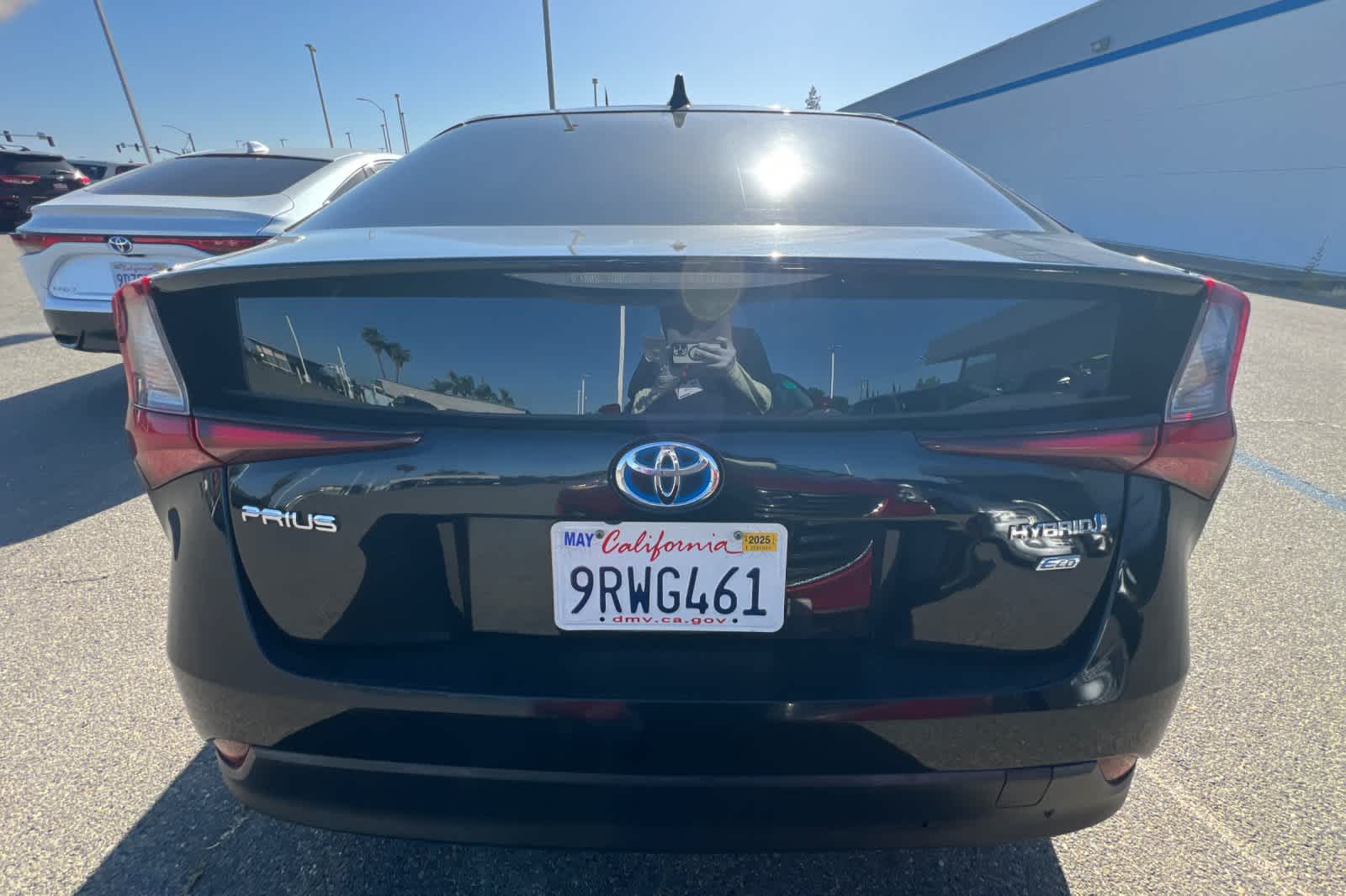 2020 Toyota Prius L Eco 5