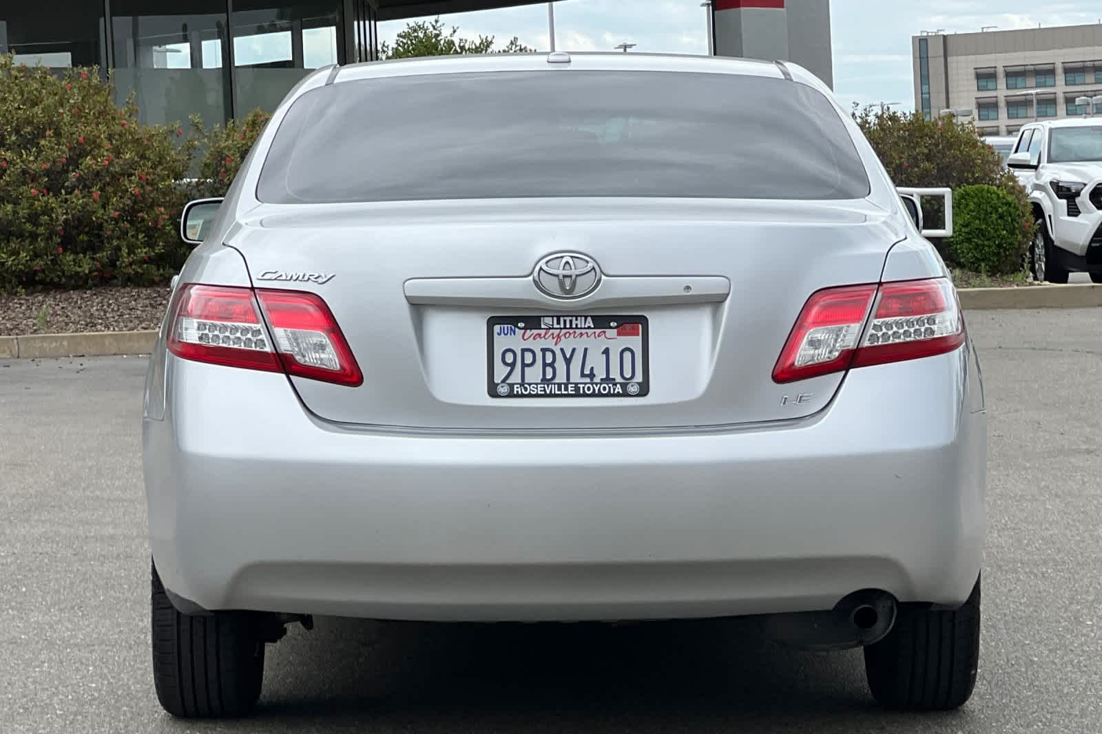 Thumbnail: 2011 Toyota Camry - 8