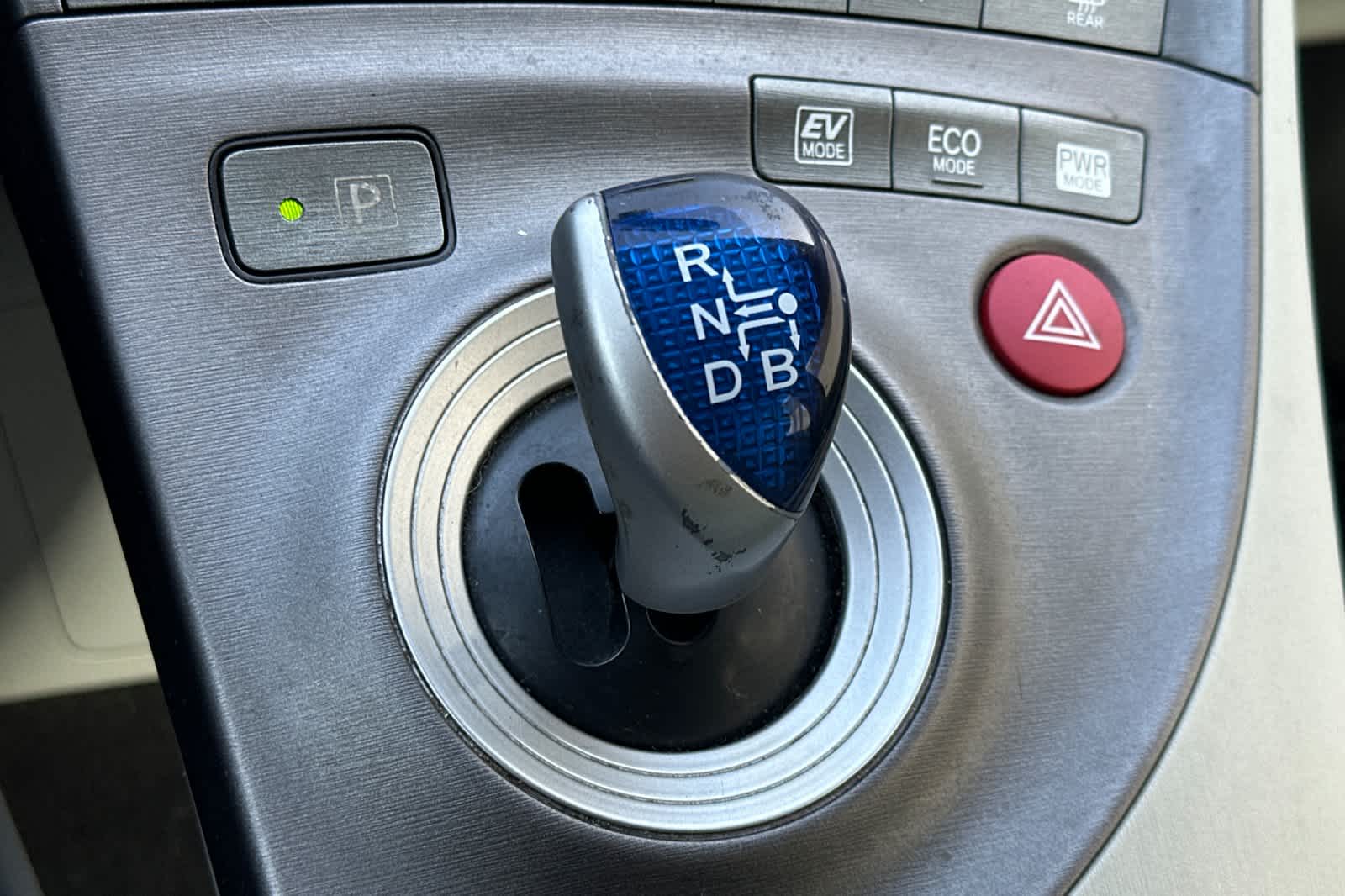 Thumbnail: 2012 Toyota Prius - 21