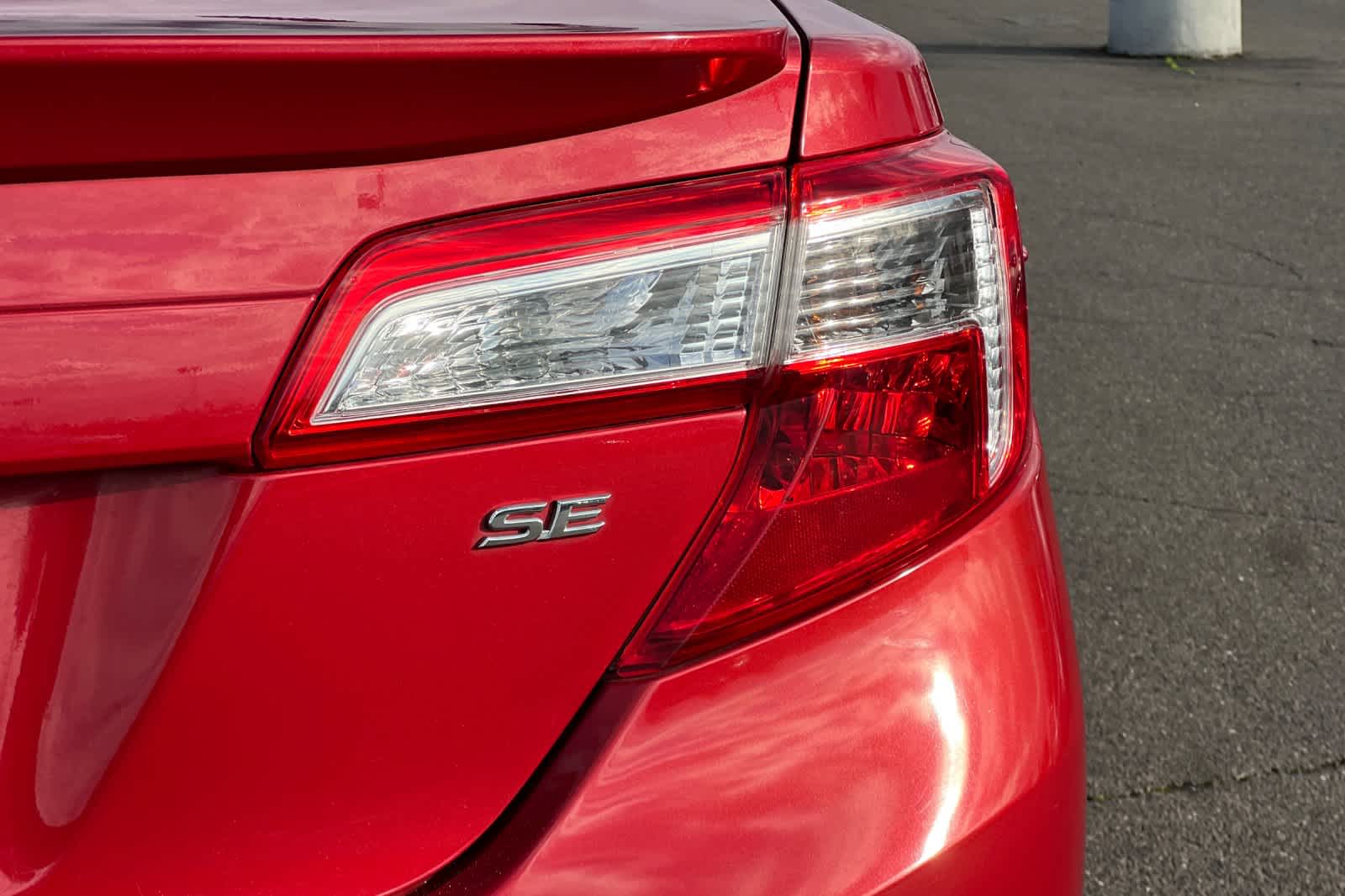 Thumbnail: 2012 Toyota Camry - 28