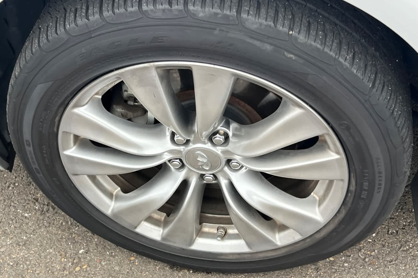 Thumbnail: 2012 INFINITI M37 - 22