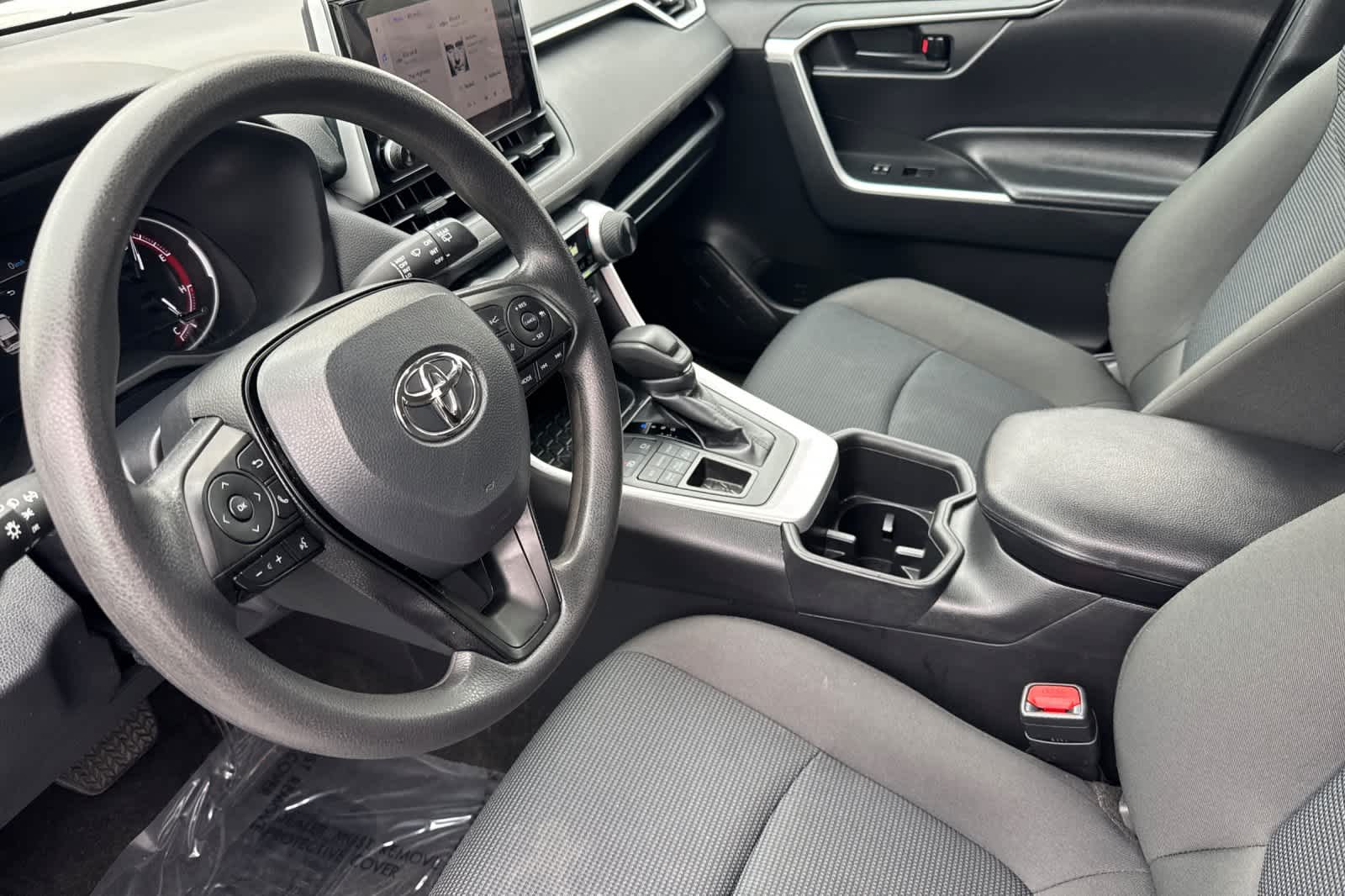 Thumbnail: 2024 Toyota RAV4 - 11