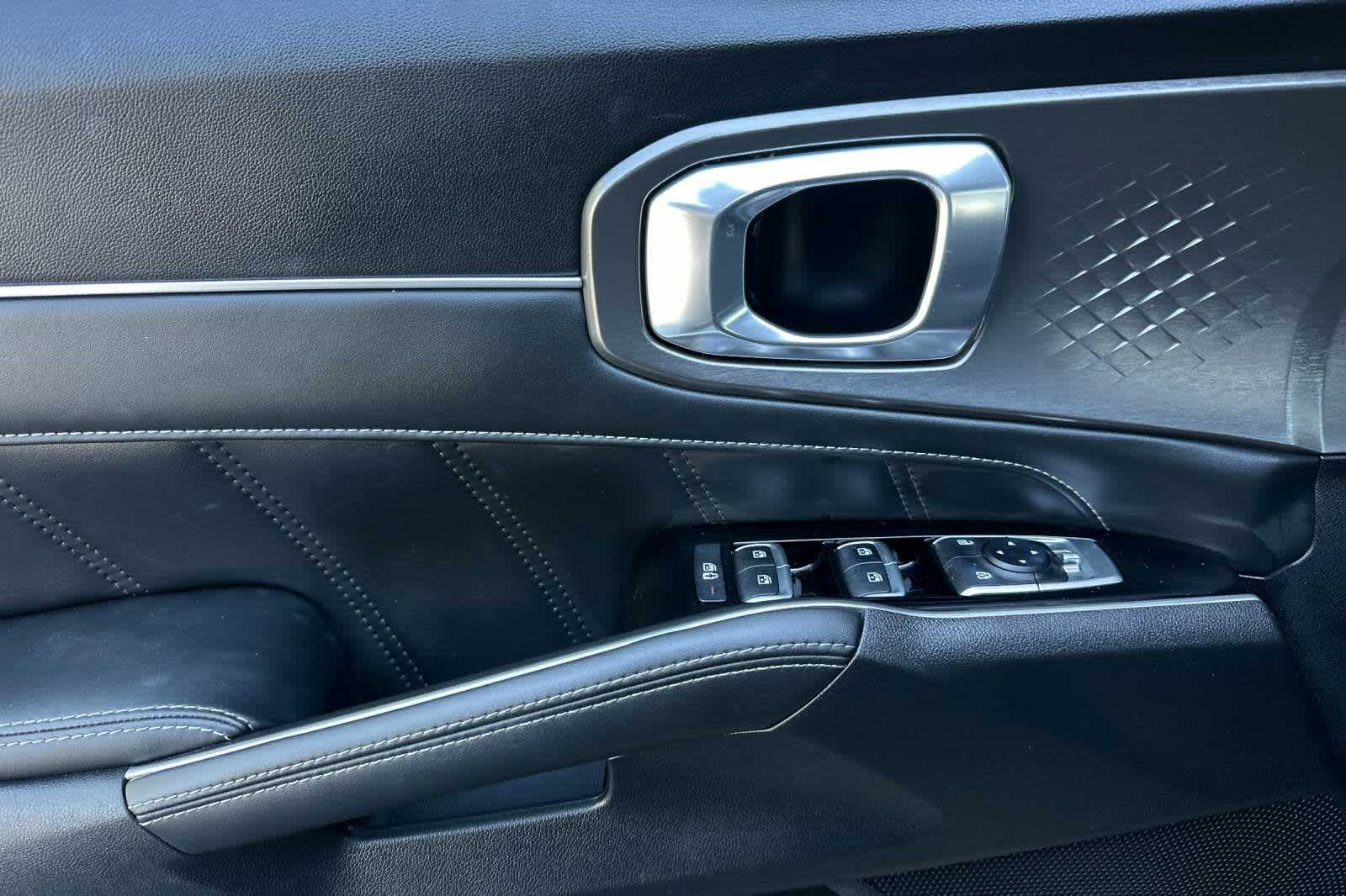 Thumbnail: 2021 Kia Sorento - 12