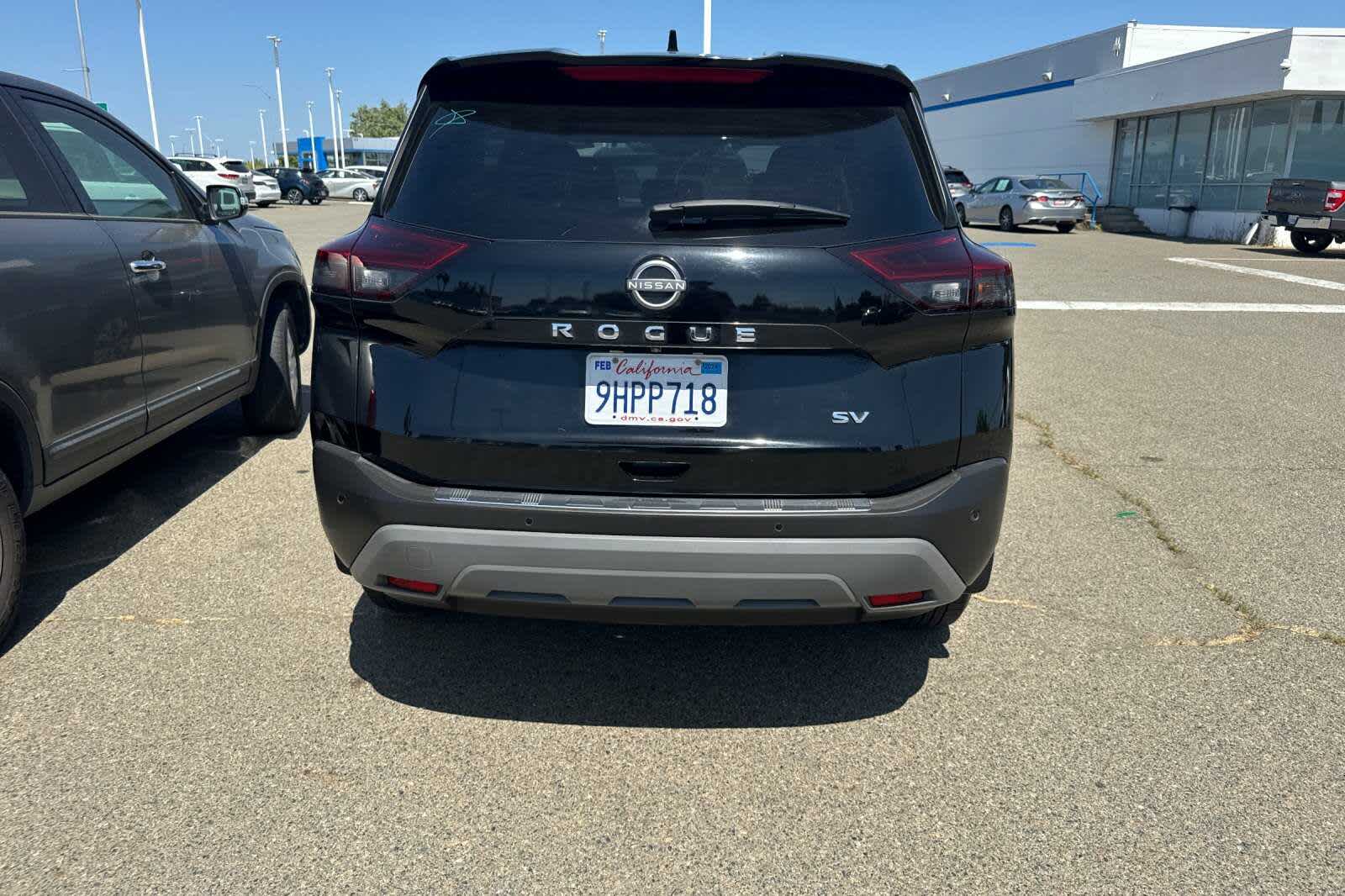 2022 Nissan Rogue SV 16