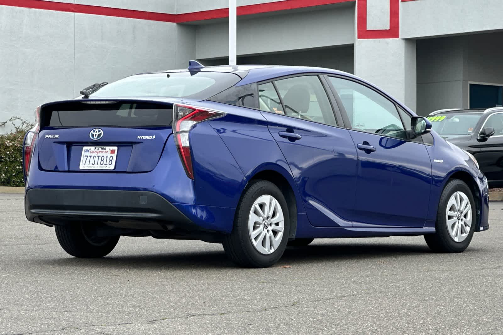 Thumbnail: 2016 Toyota Prius - 2