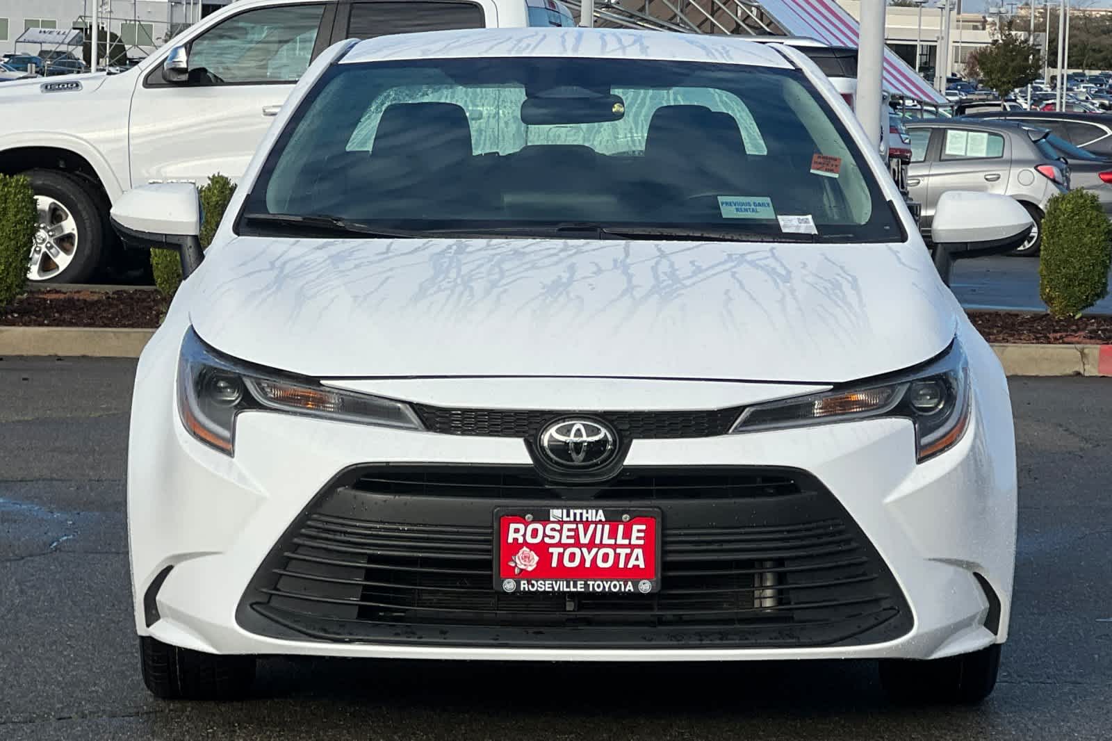 Thumbnail: 2024 Toyota Corolla - 10