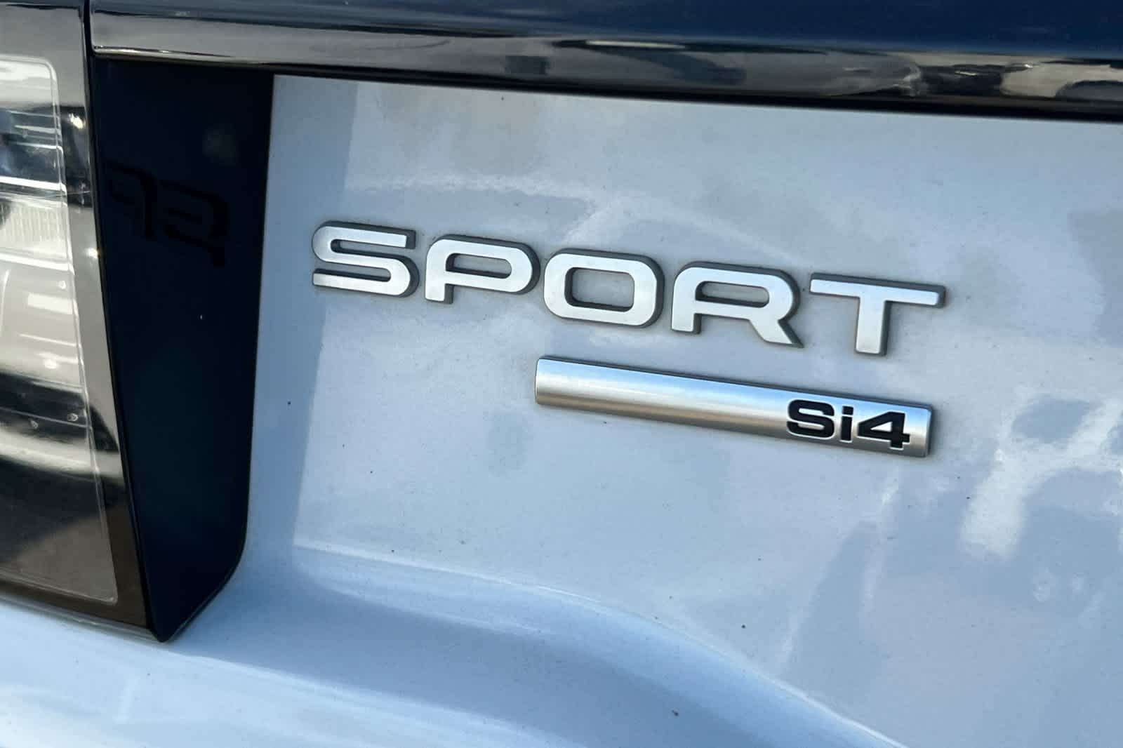 Thumbnail: 2015 Land Rover Discovery Sport - 7
