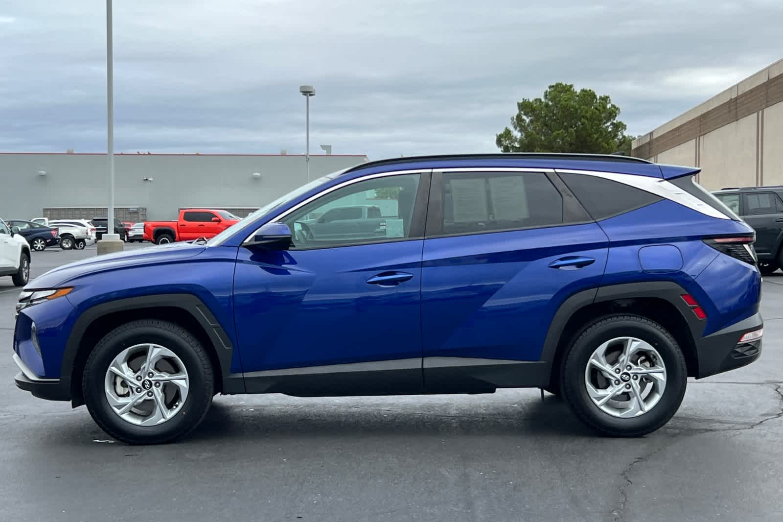 Thumbnail: 2023 Hyundai Tucson - 9