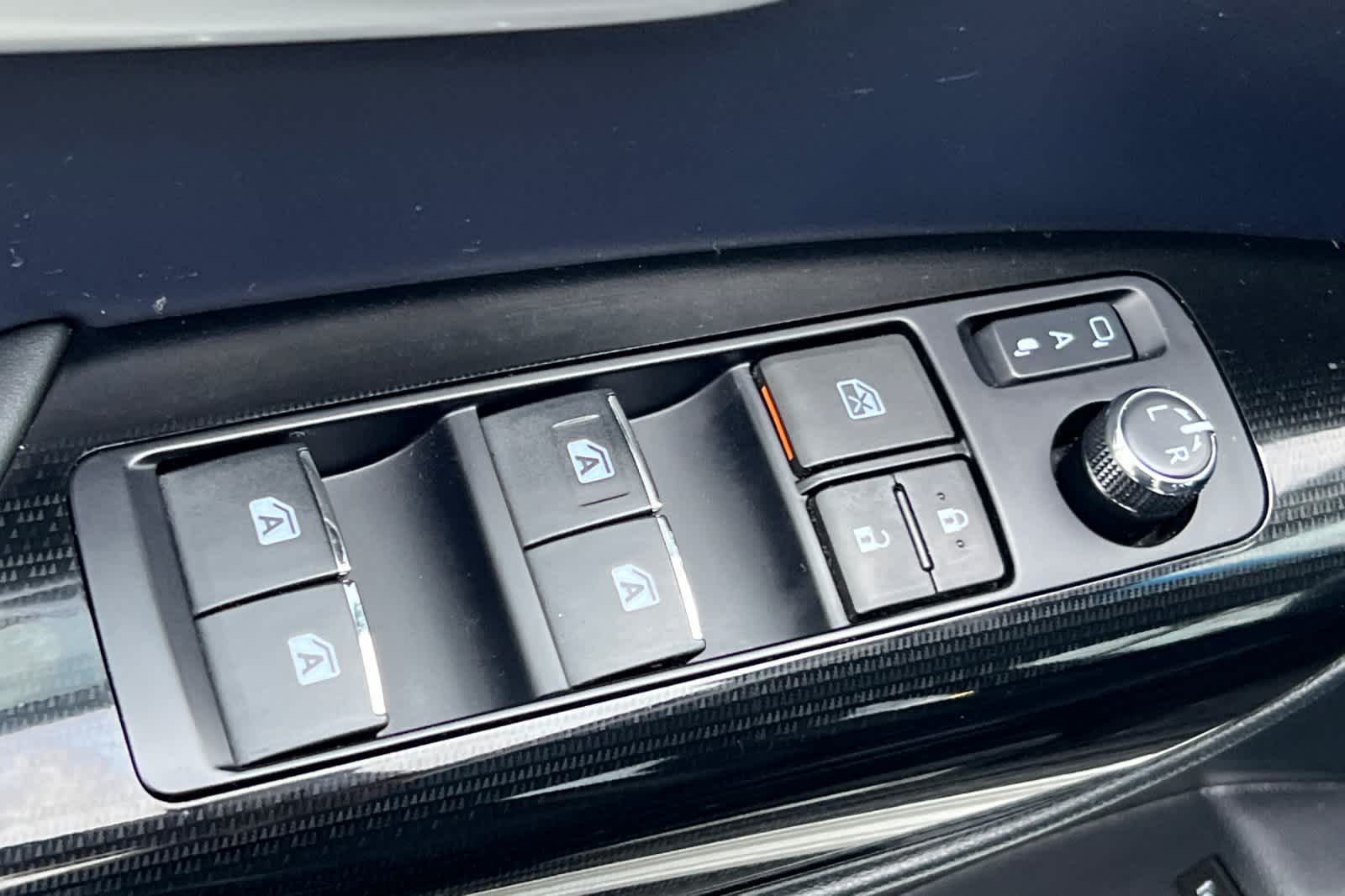 Thumbnail: 2018 Toyota Mirai - 13