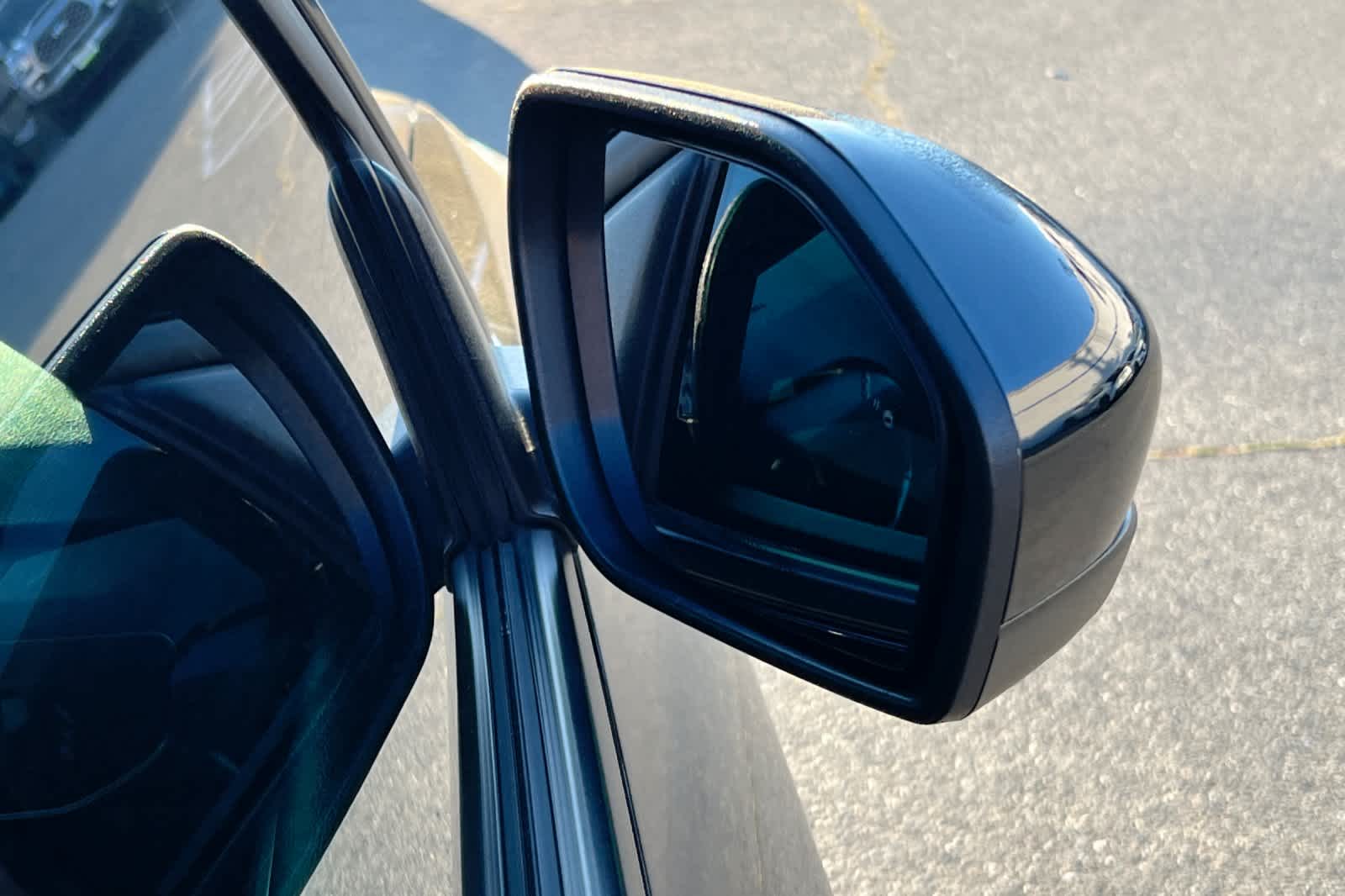 Thumbnail: 2023 Ford Explorer - 16