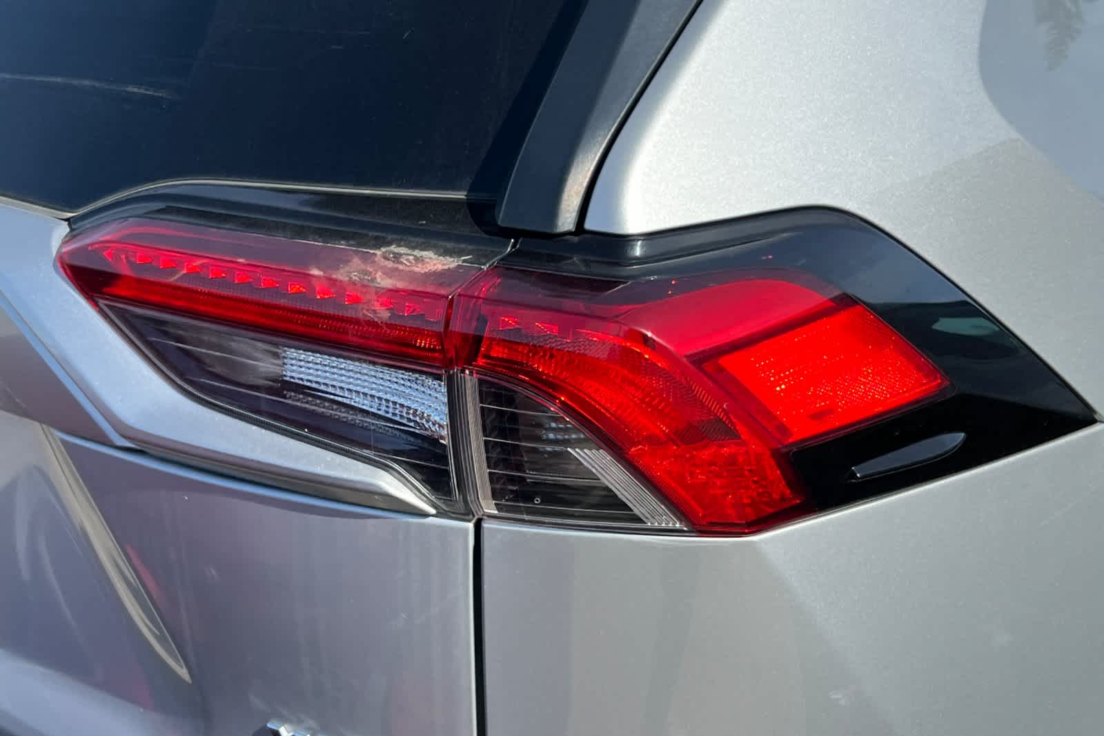 Thumbnail: 2021 Toyota RAV4 - 16