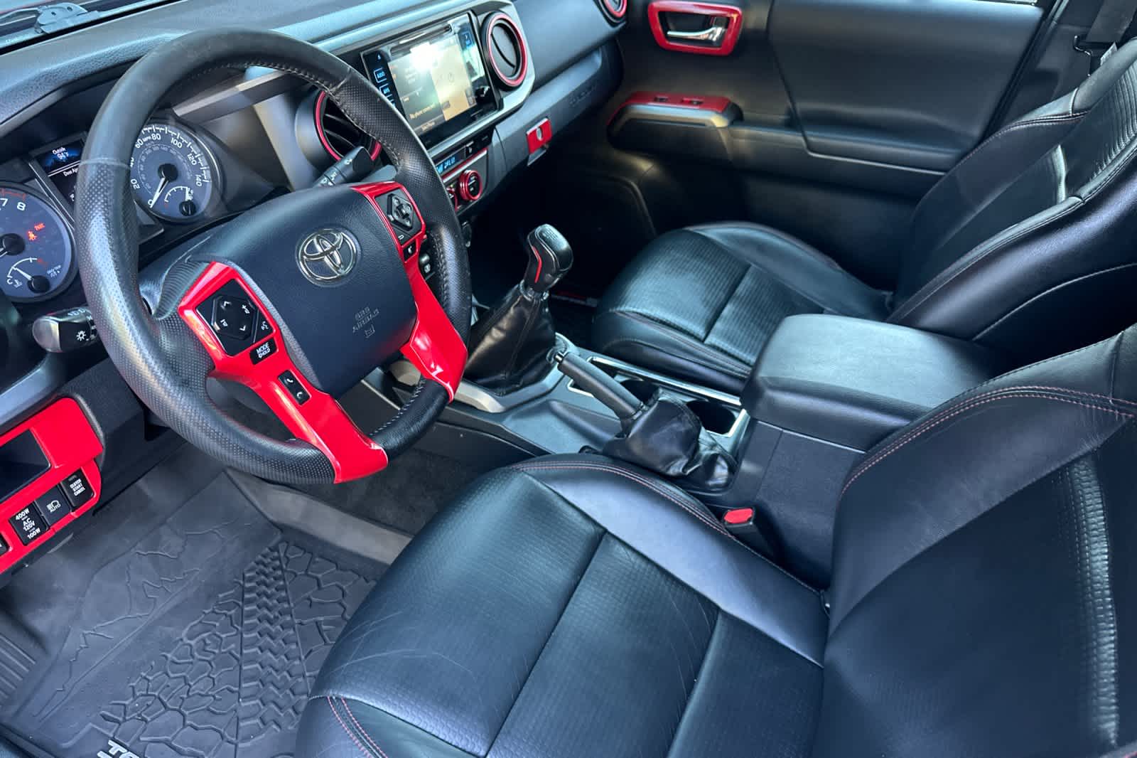 Thumbnail: 2019 Toyota Tacoma - 11