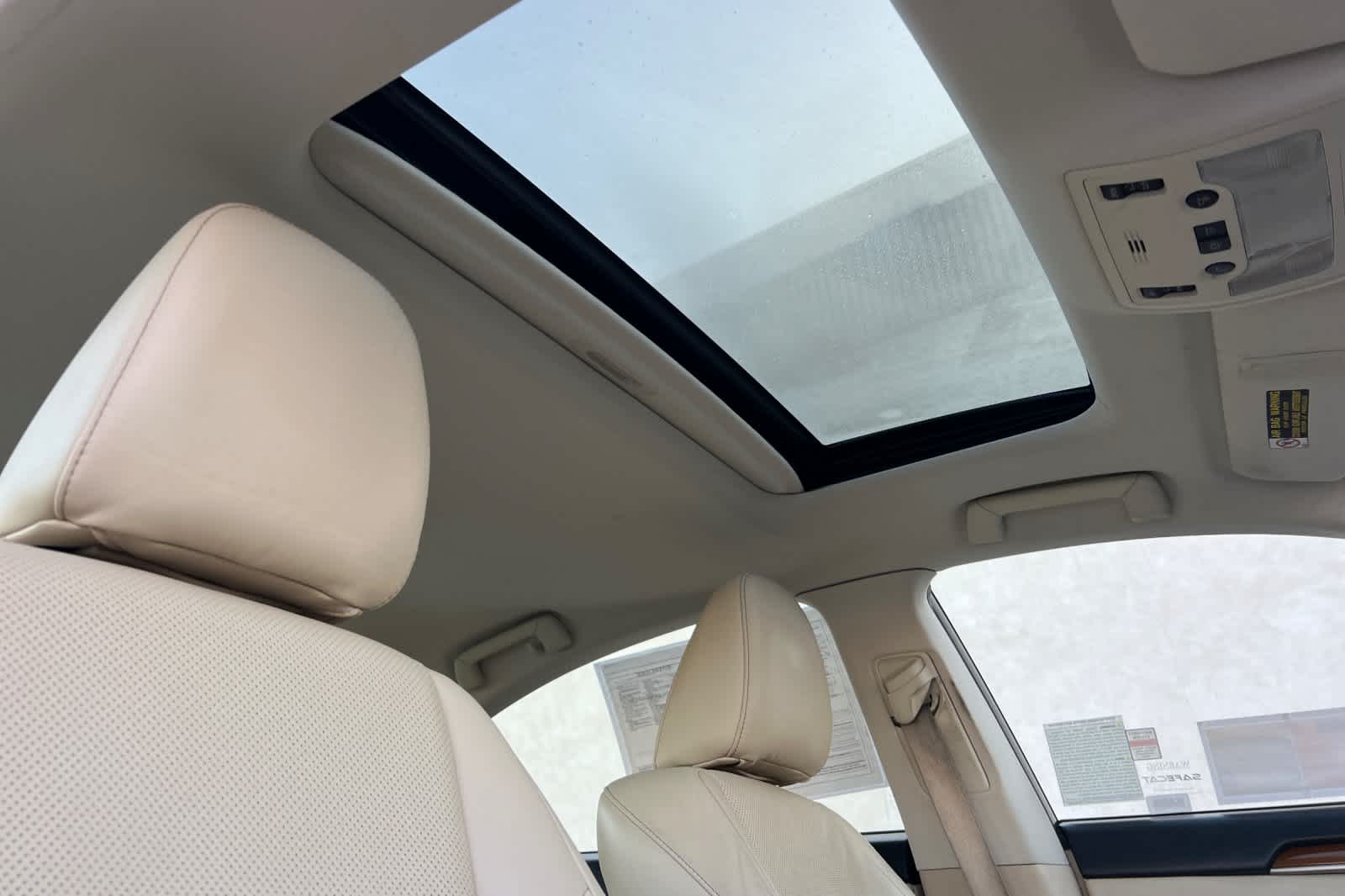 Thumbnail: 2014 Lexus ES - 17