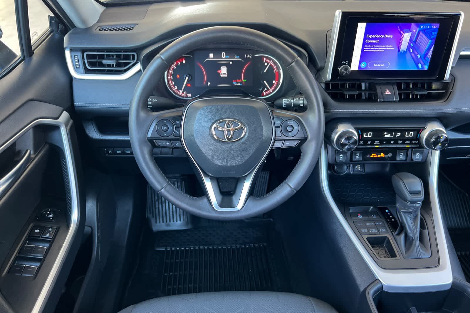 Thumbnail: 2025 Toyota RAV4 - 15