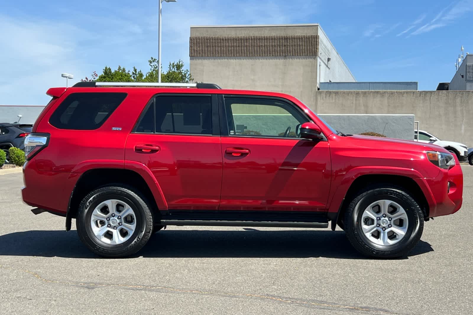 Thumbnail: 2022 Toyota 4Runner - 6