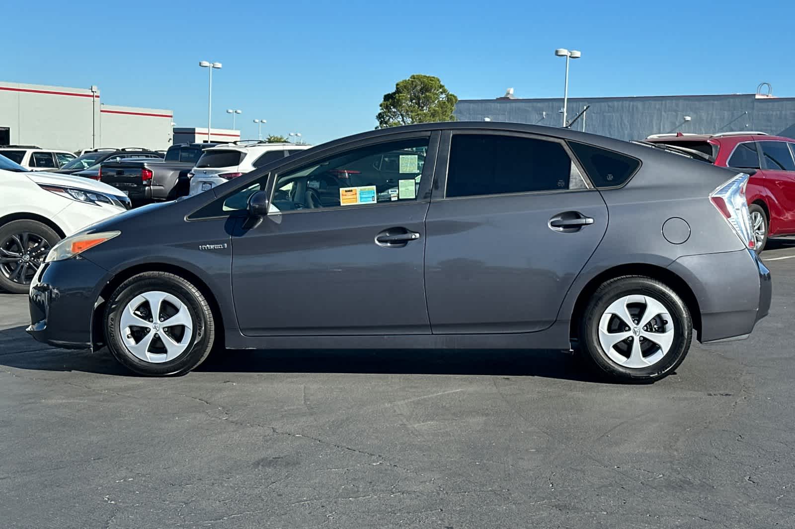 Thumbnail: 2014 Toyota Prius - 9