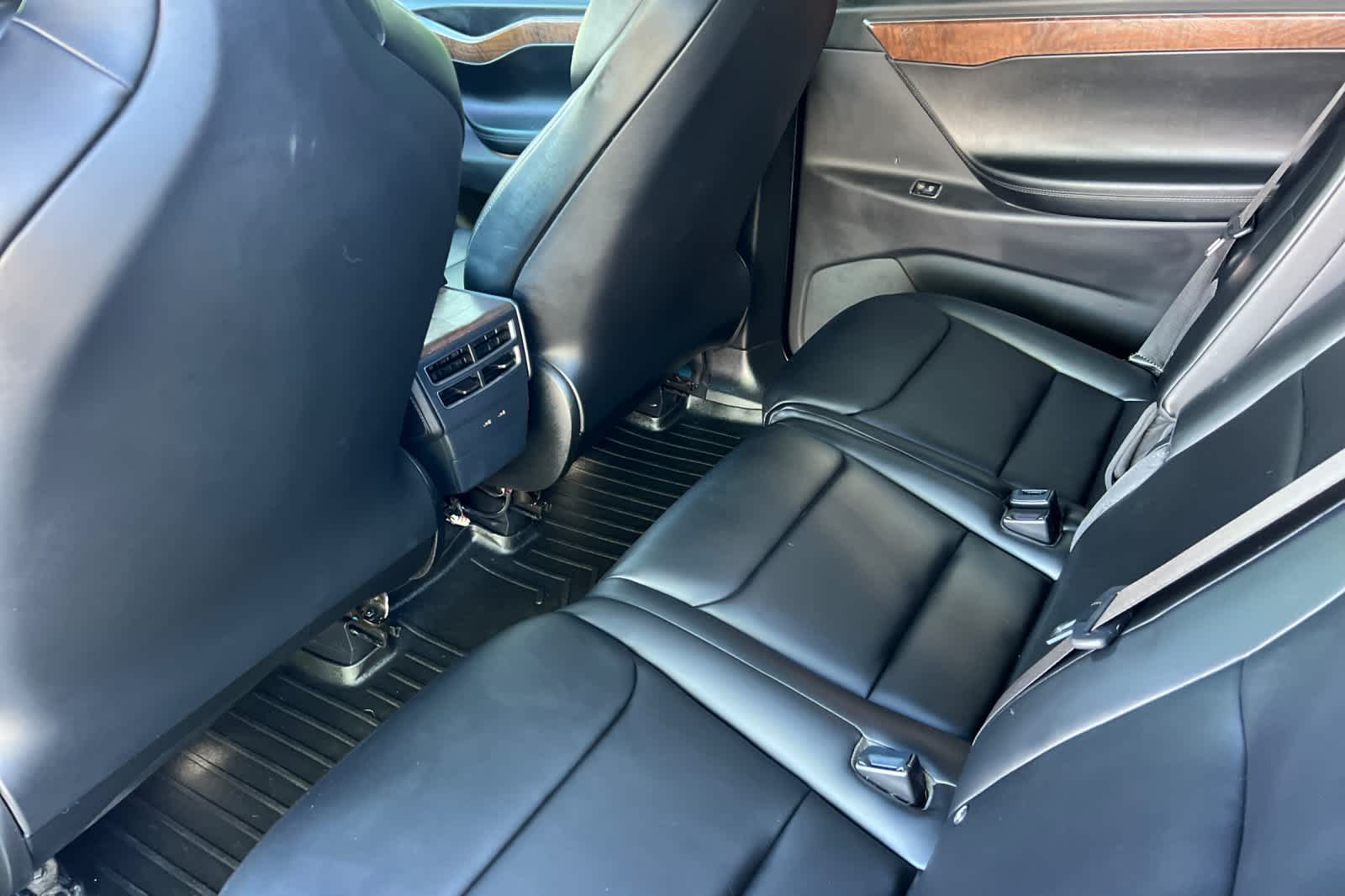 Thumbnail: 2019 Tesla Model X - 4