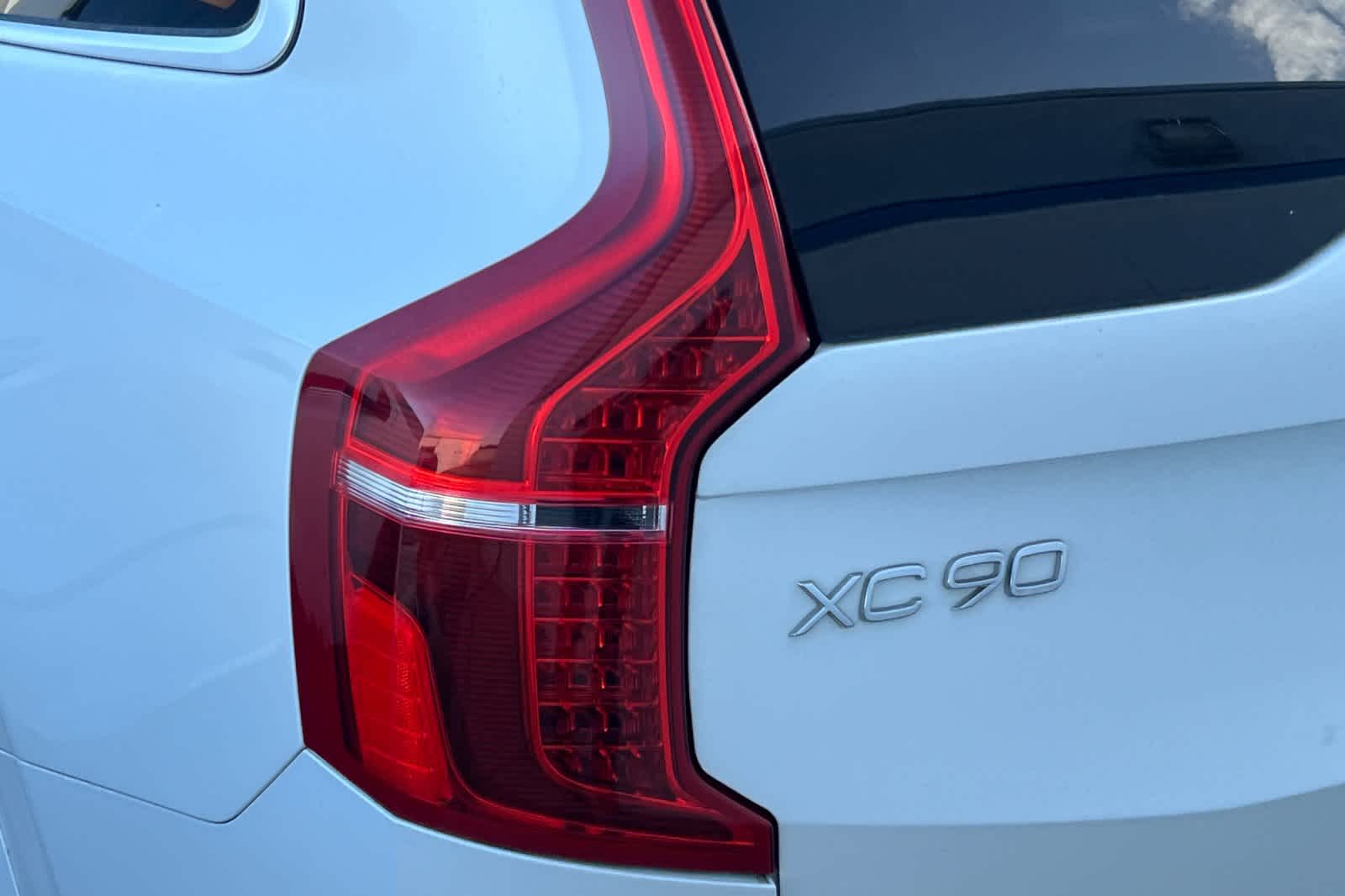 Thumbnail: 2016 Volvo XC90 - 20