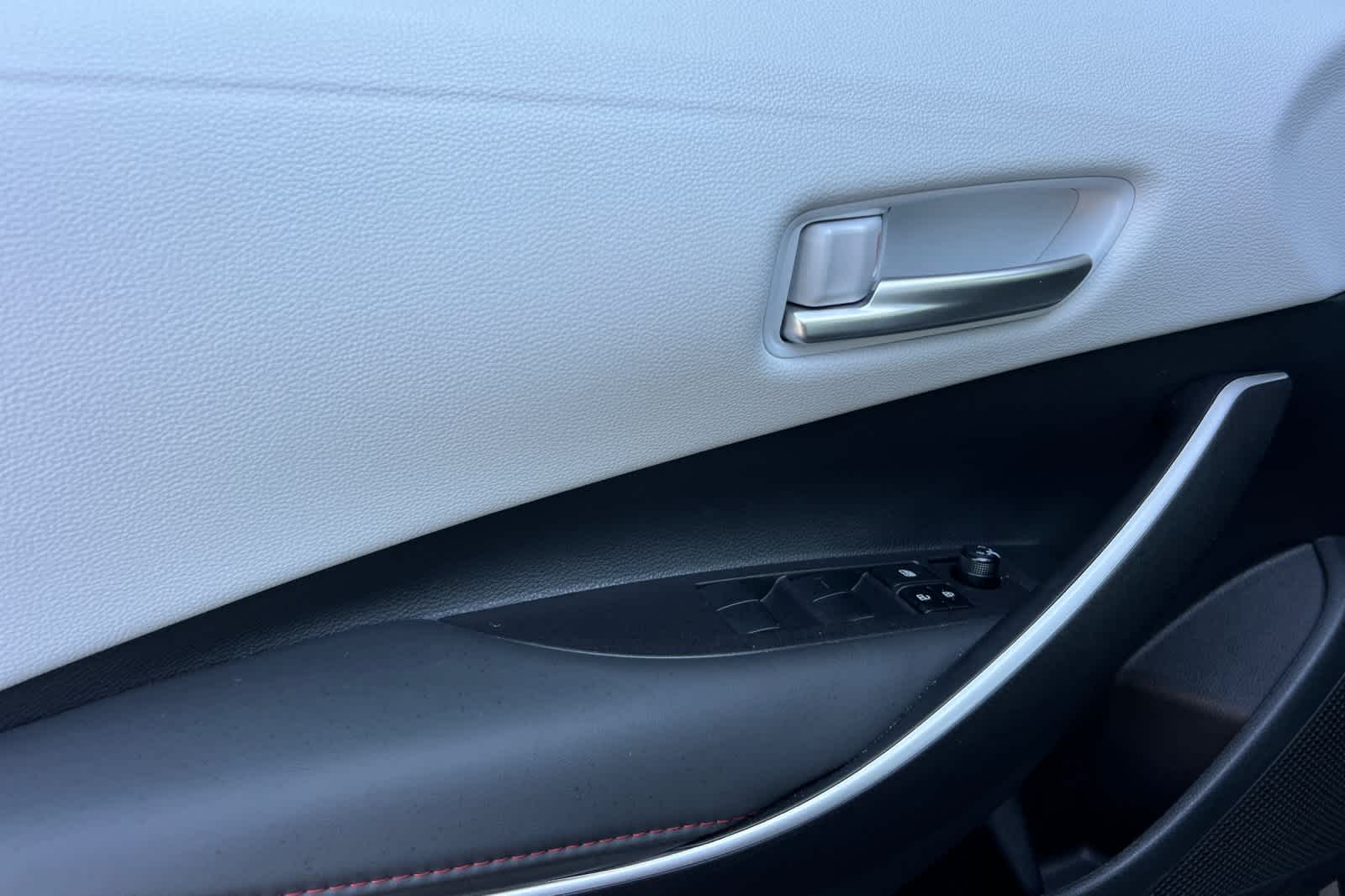 Thumbnail: 2025 Toyota Corolla - 12
