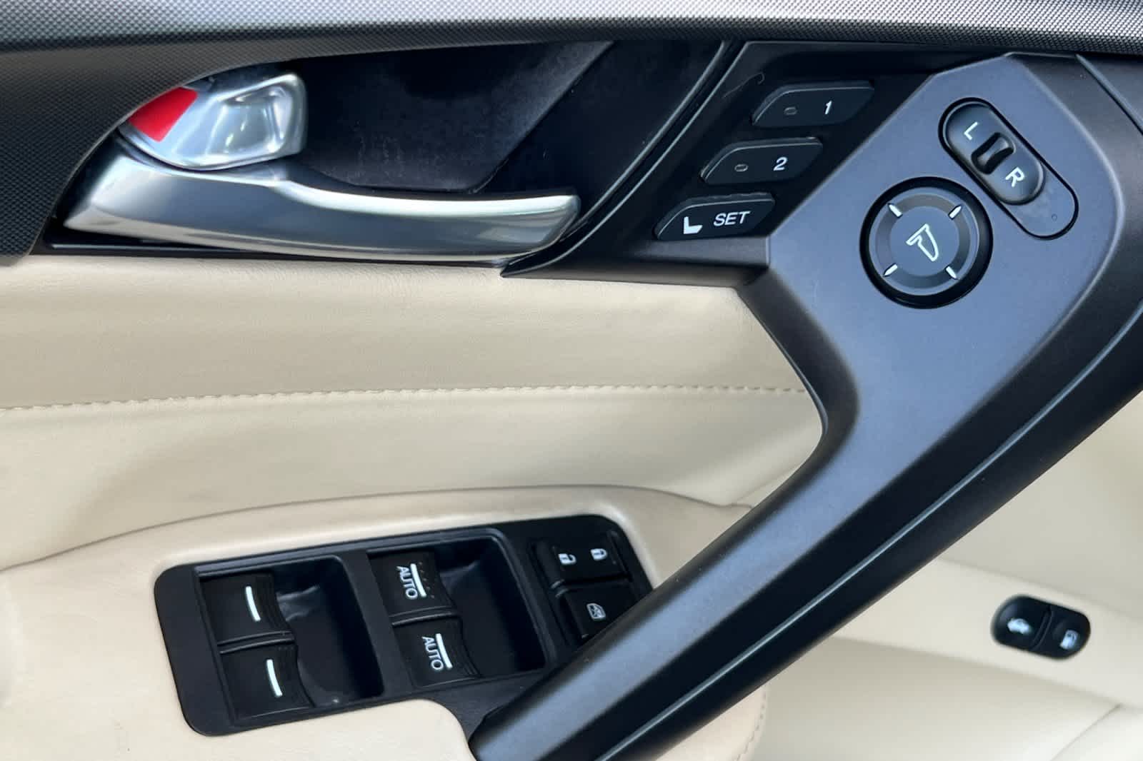 Thumbnail: 2014 Acura TL - 13