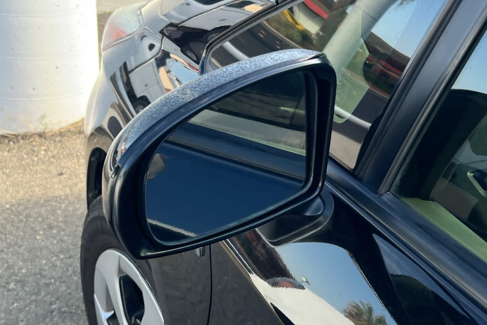 Thumbnail: 2013 Toyota Prius - 8