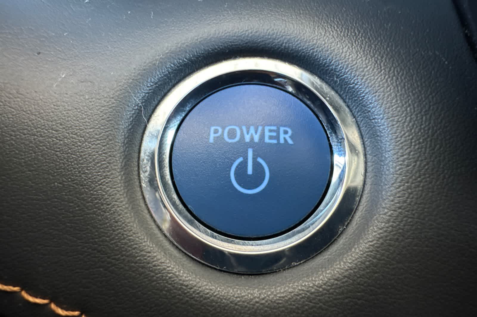 Thumbnail: 2022 Toyota Highlander - 25