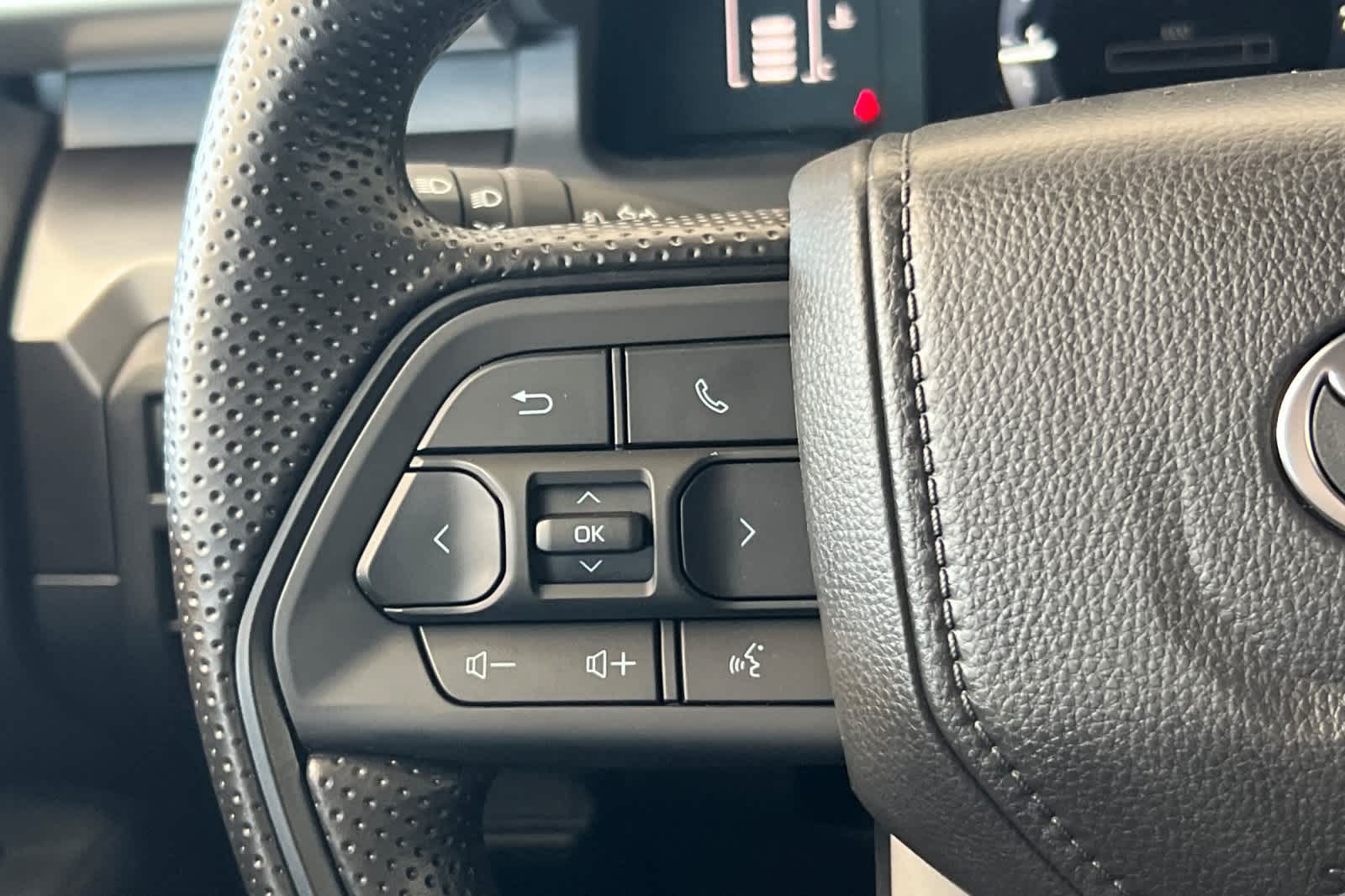 Thumbnail: 2025 Toyota Tacoma - 24