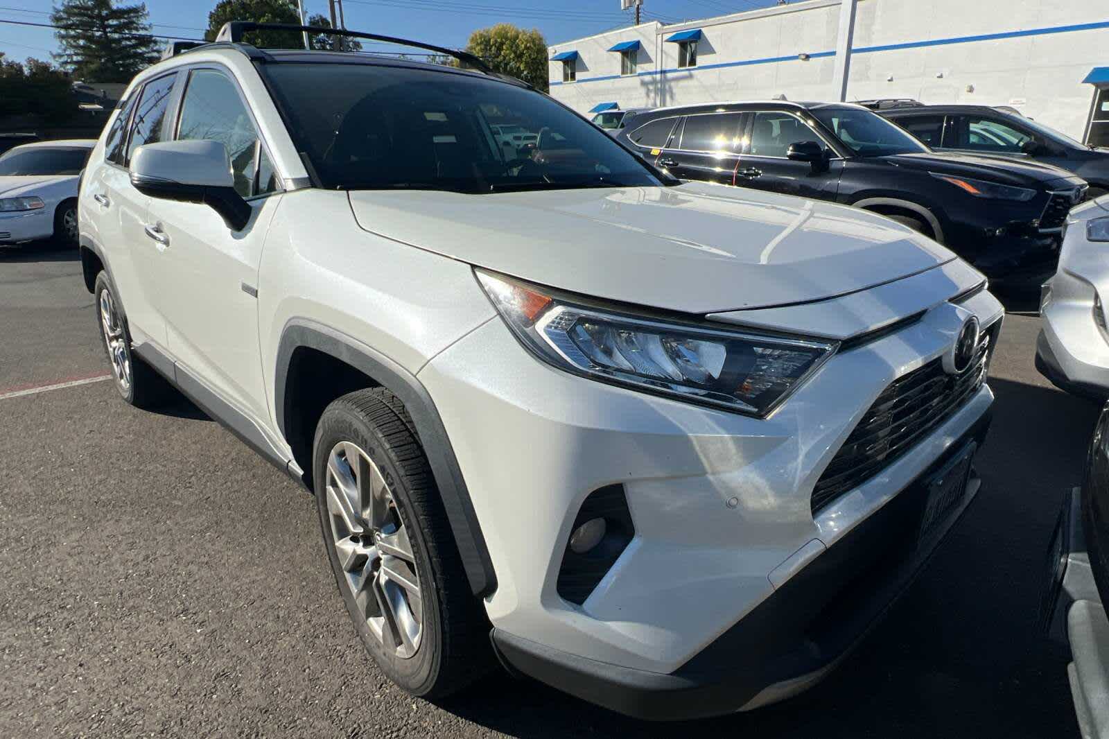 2019 Toyota RAV4 Limited 3