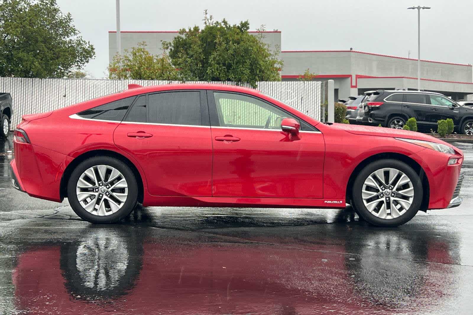 Thumbnail: 2021 Toyota Mirai - 6