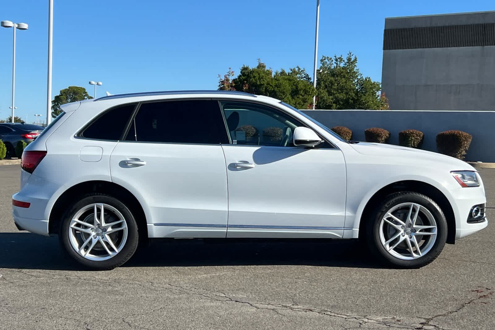 Thumbnail: 2016 Audi Q5 - 6