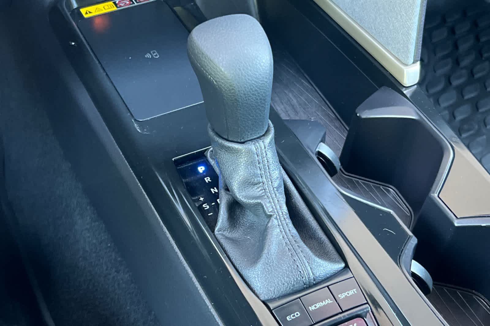 Thumbnail: 2025 Toyota Camry - 22