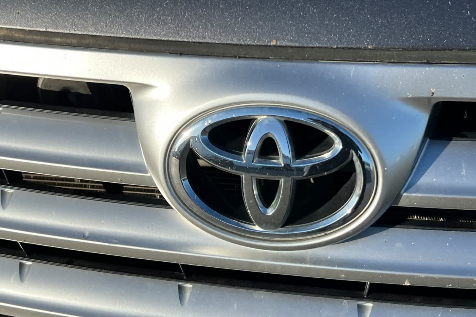 Thumbnail: 2012 Toyota Highlander - 10