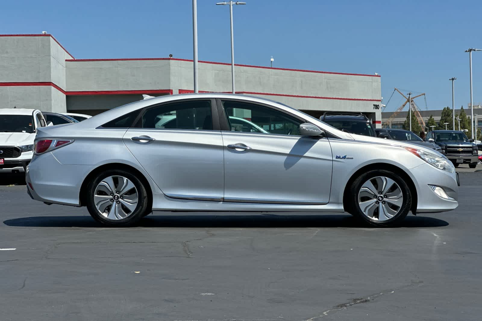 Thumbnail: 2013 Hyundai Sonata - 6