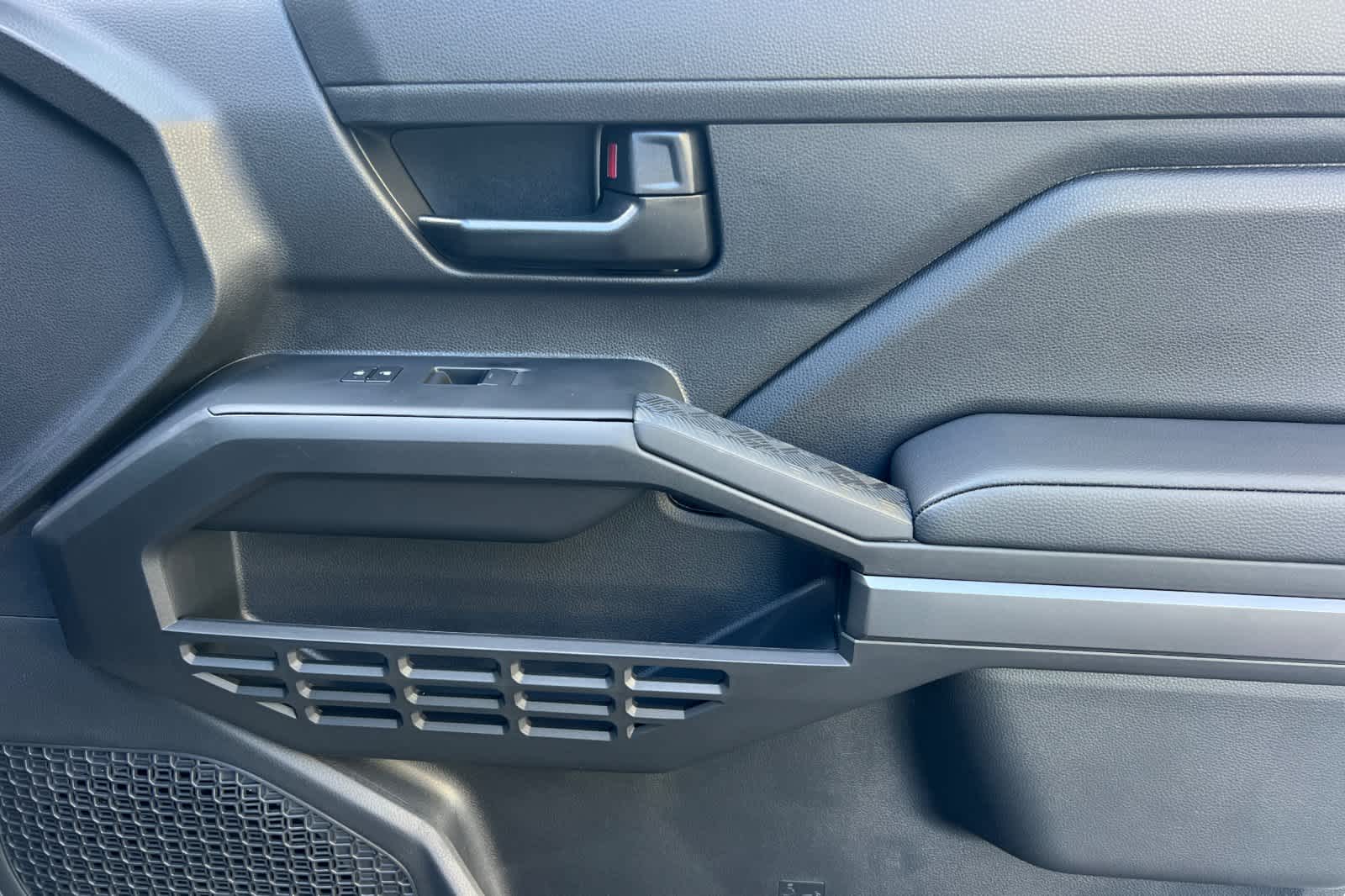 Thumbnail: 2025 Toyota Tacoma - 17