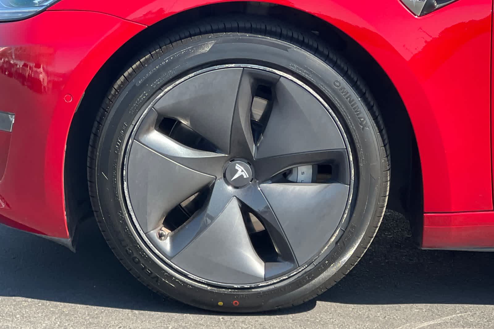 Thumbnail: 2018 Tesla Model 3 - 28